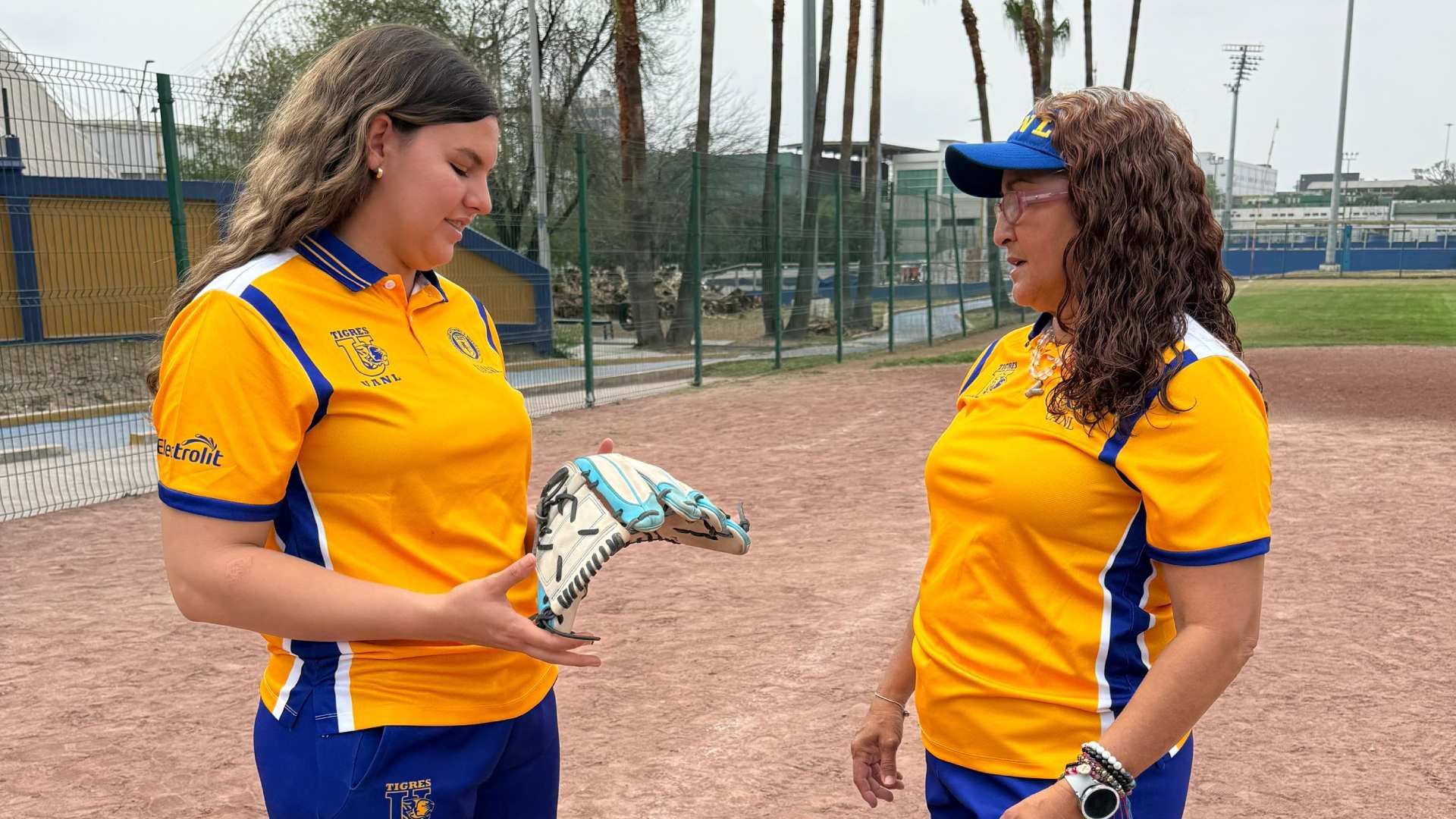 Es Yanina Zapata entrenadora y madre ejemplar