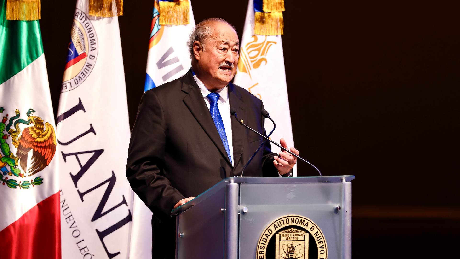 Consolida UANL red global con estudiantes en 14 países y 11 universidades mexicanas