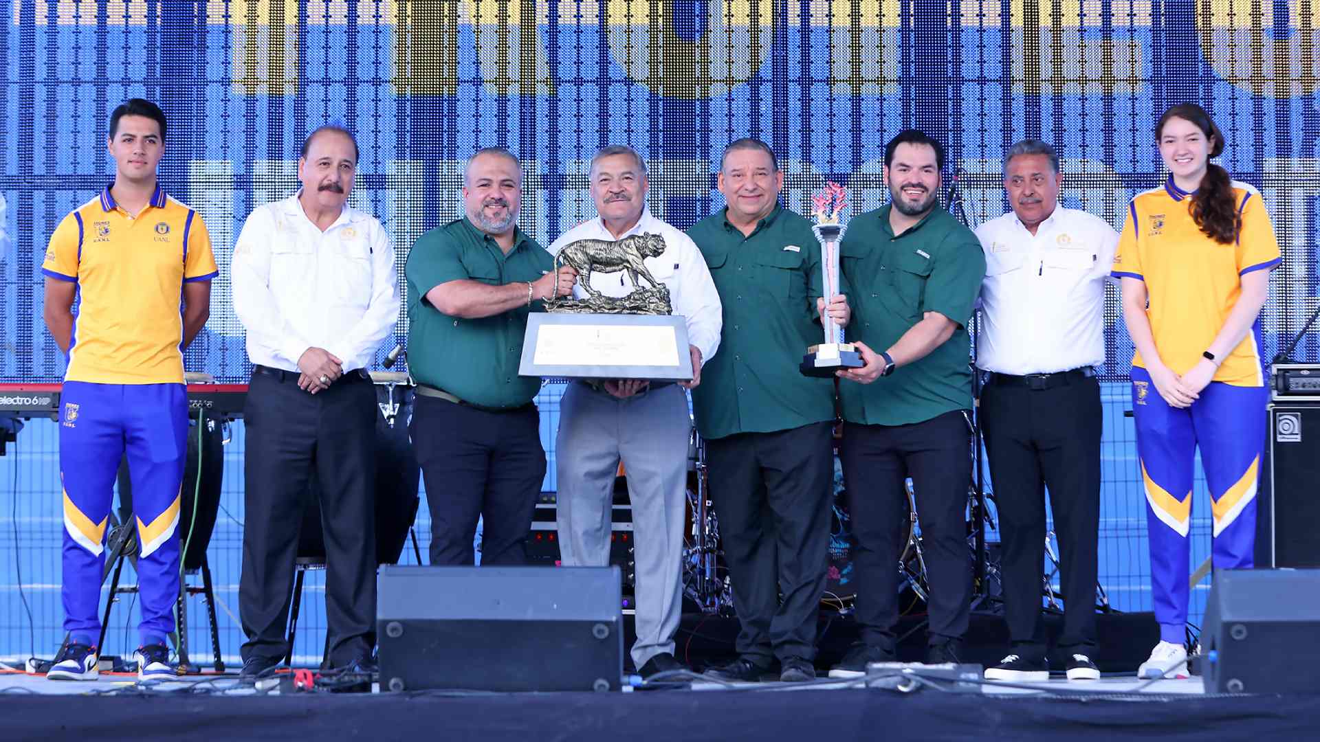 Reconoce UANL al talento deportivo