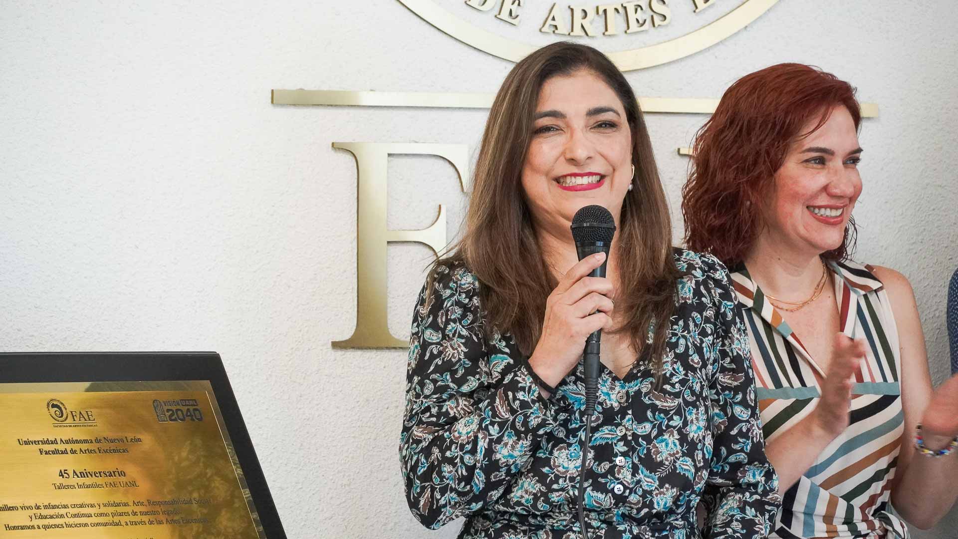 Celebran 45 aniversario de los talleres infantiles de Artes Escénicas