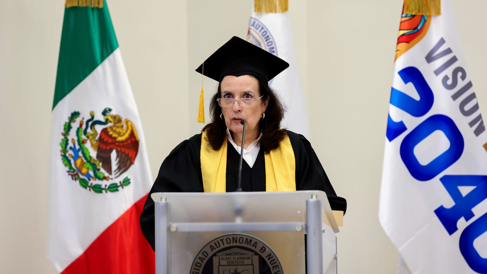 Concluyen diplomado de la Universidad para Mayores de la UANL