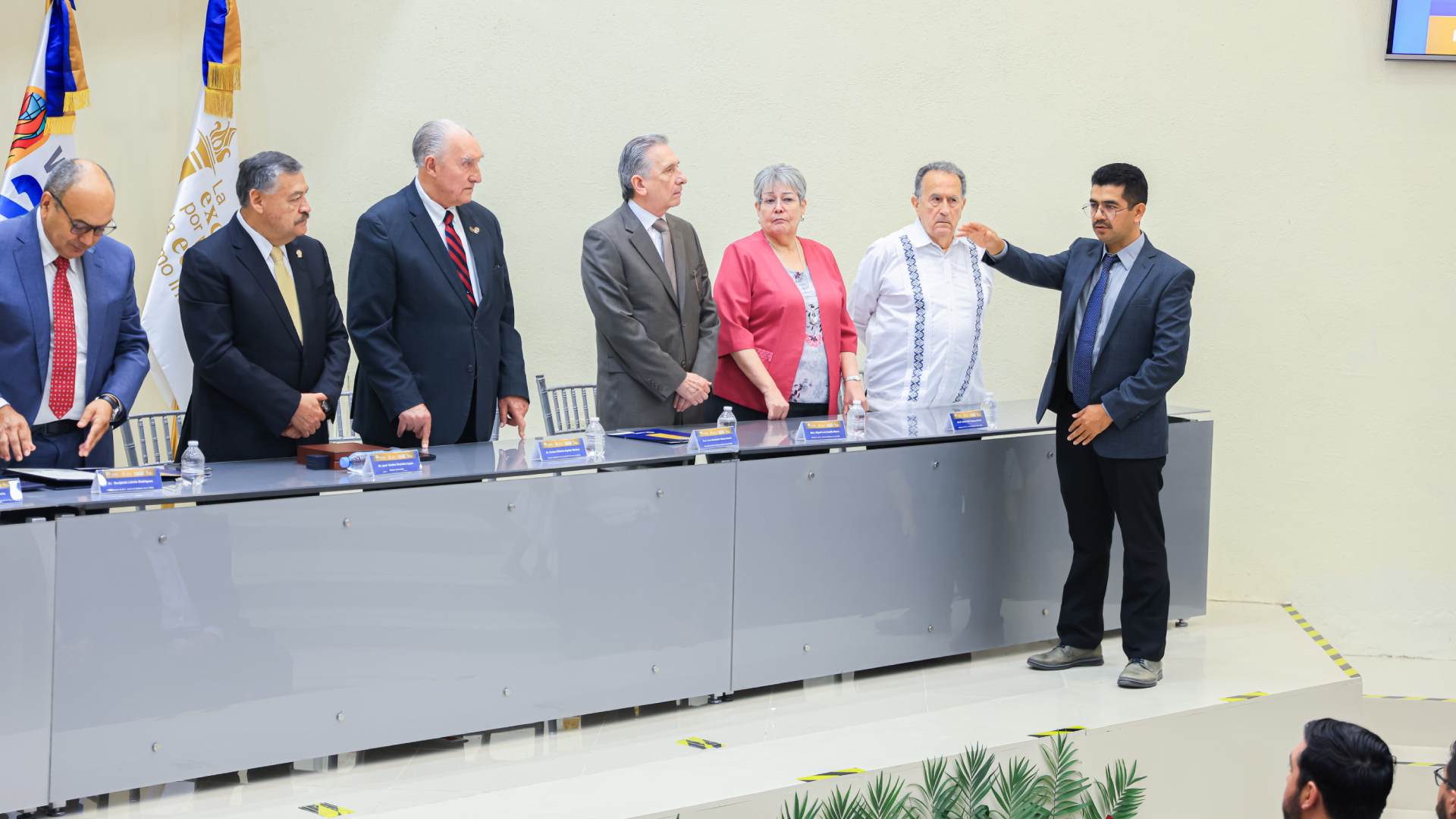 Asume Carlos Aguilar dirección de la Facultad de Ciencias de la Tierra