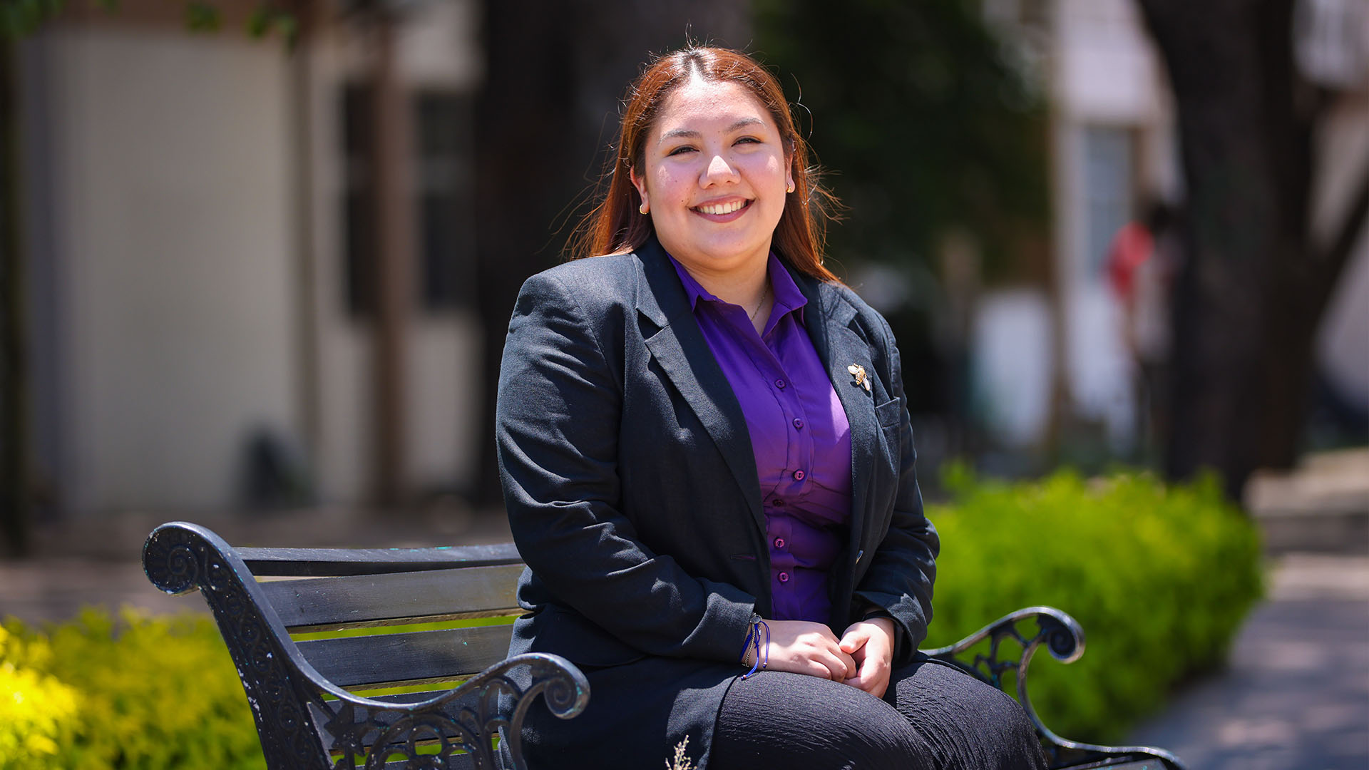 Egresada de Trabajo Social recibe el Premio Estatal de la Juventud por proyectos ambientales