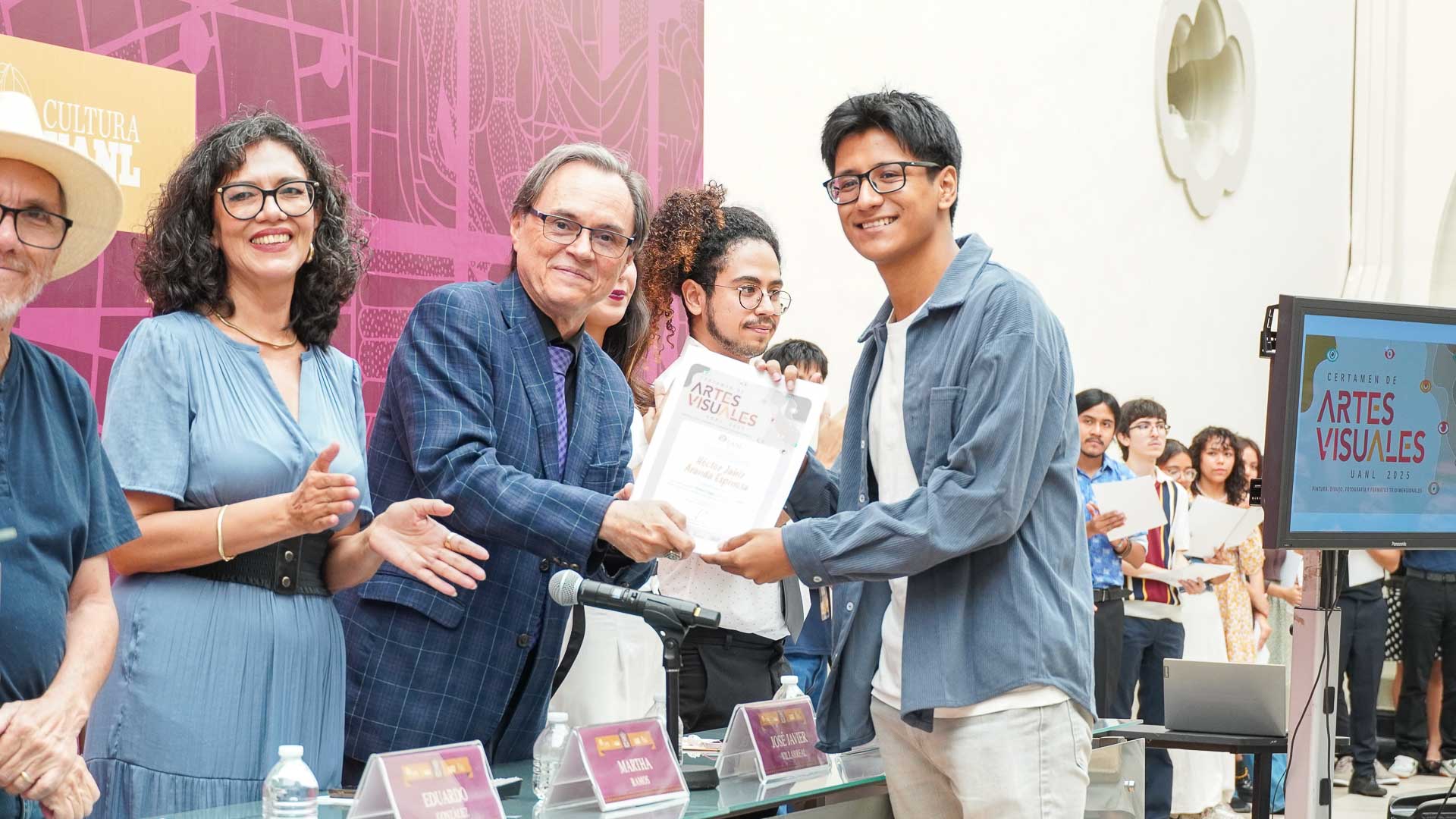 Premian técnica y originalidad en Certamen de las Artes Visuales