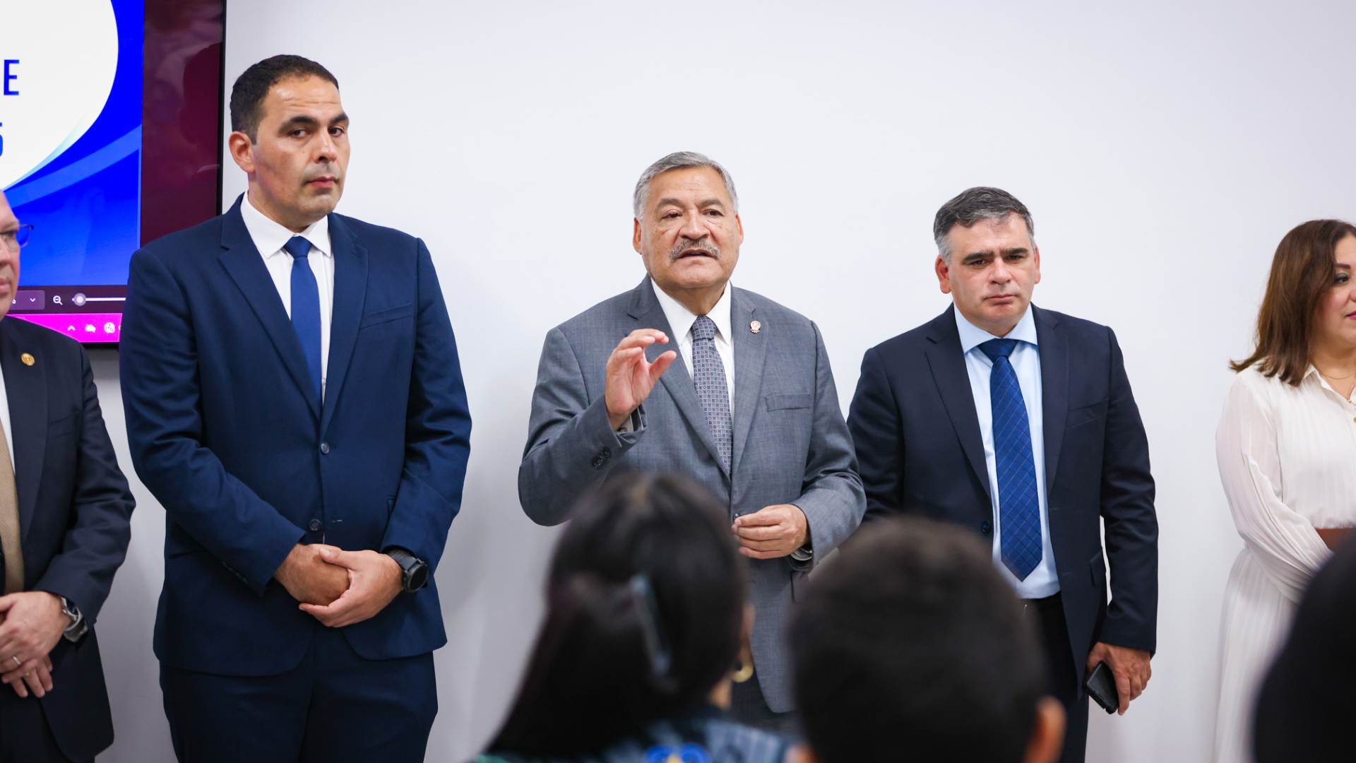 Entrega Rector nuevos salones en Unidad Poniente de Pablo Livas