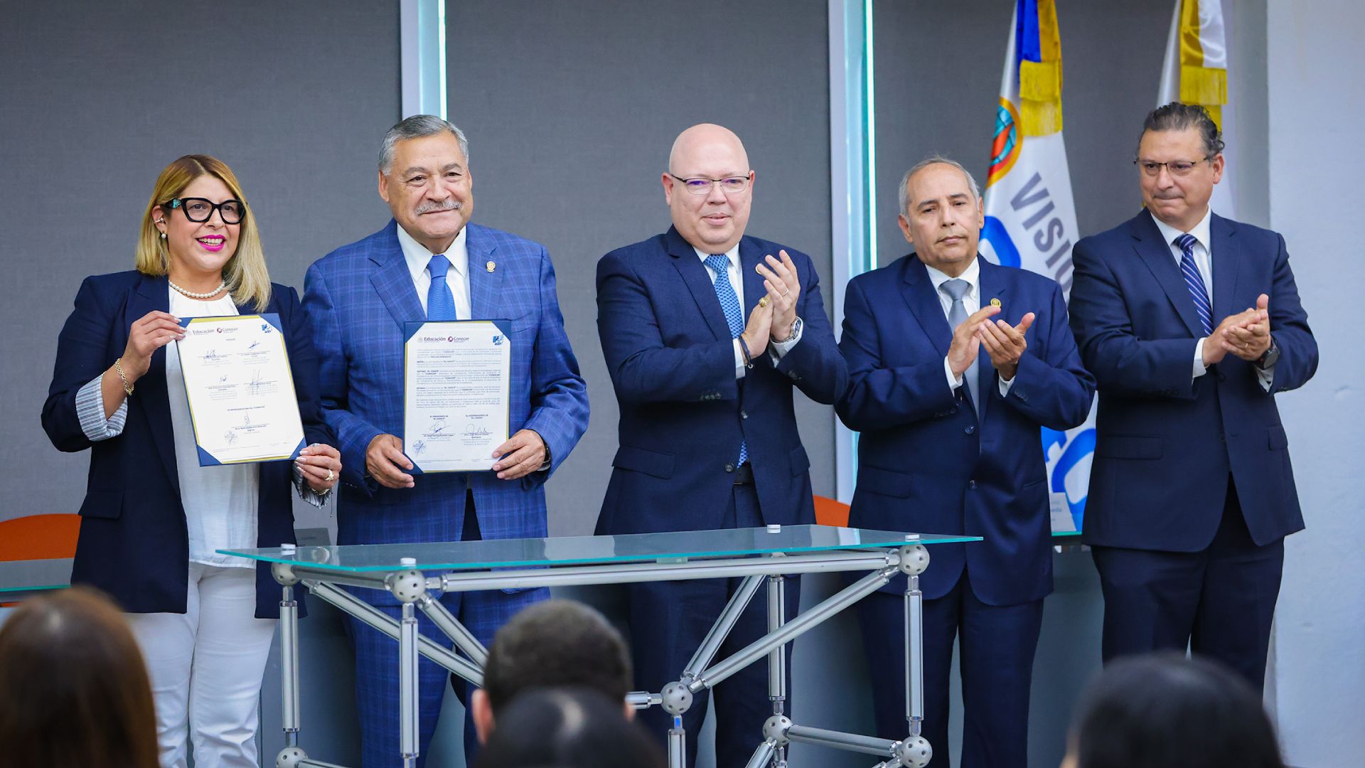 Renueva Universidad comité evaluador de competencias laborales