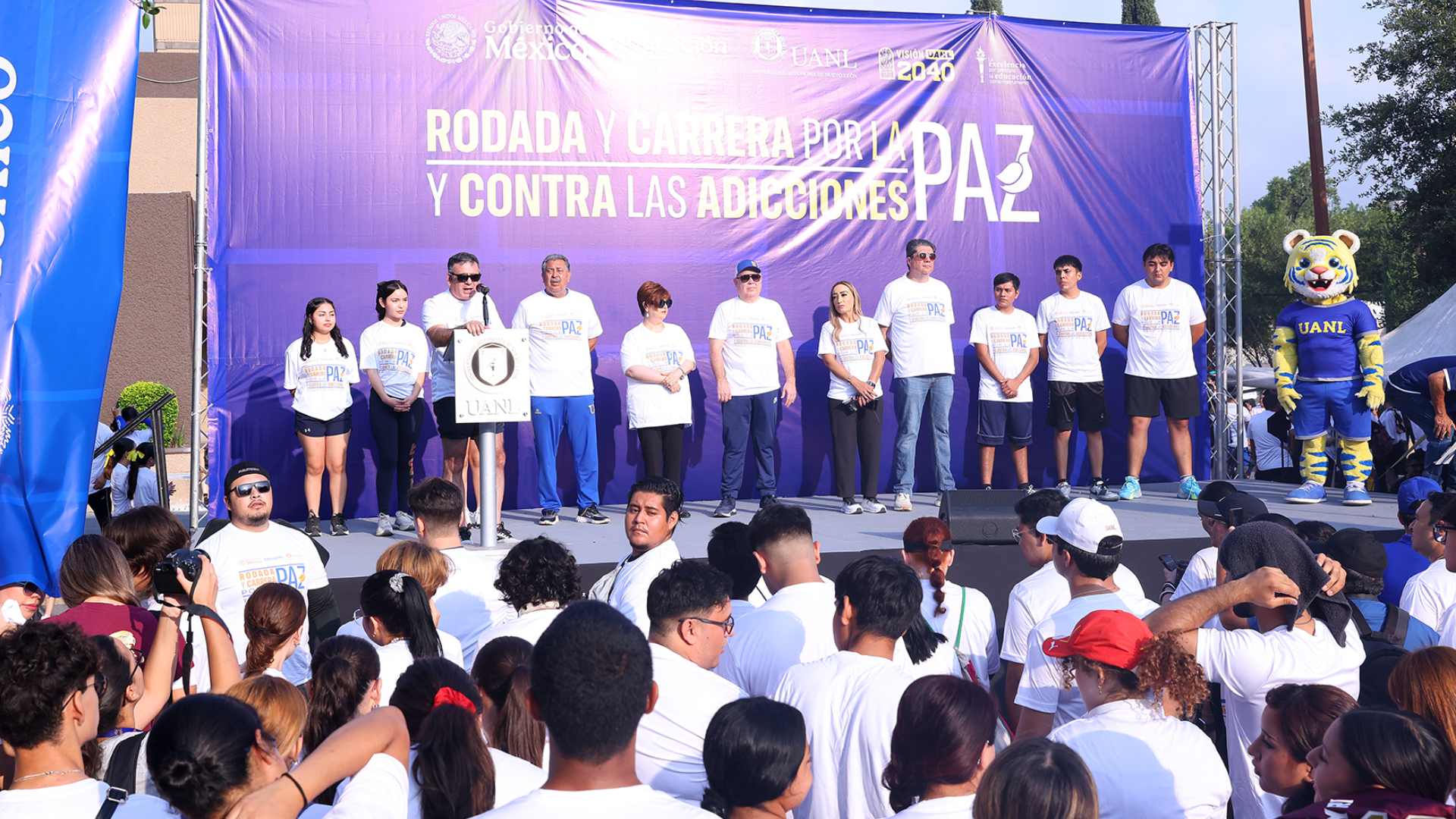 Realiza UANL rodada y carrera por la paz