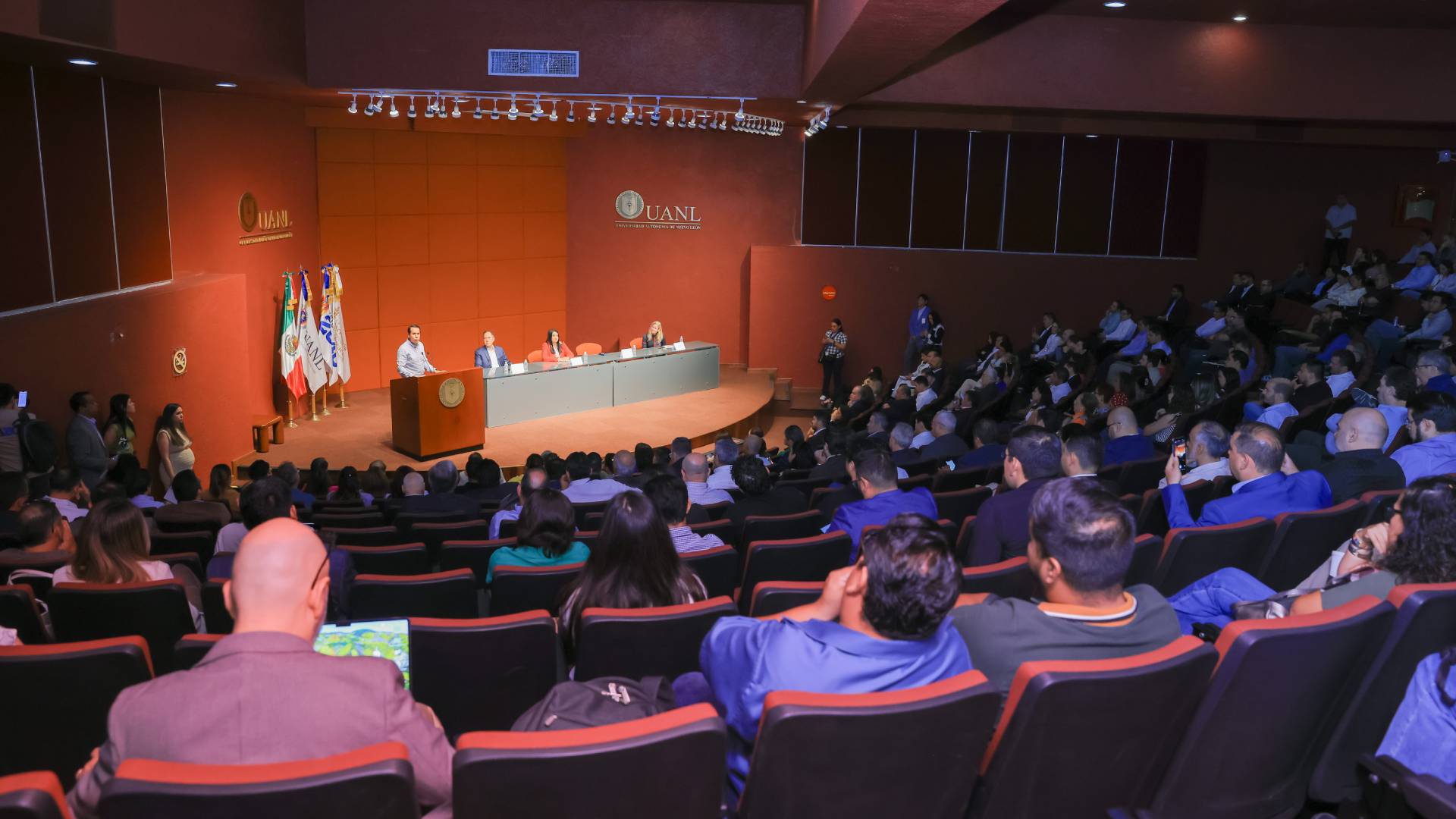 Abren las puertas de Texas a empresas mexicanas en Café UANL
