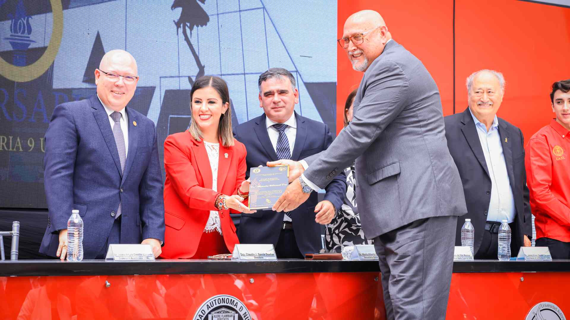 Conmemoran legado académico y cultural de la Preparatoria 9