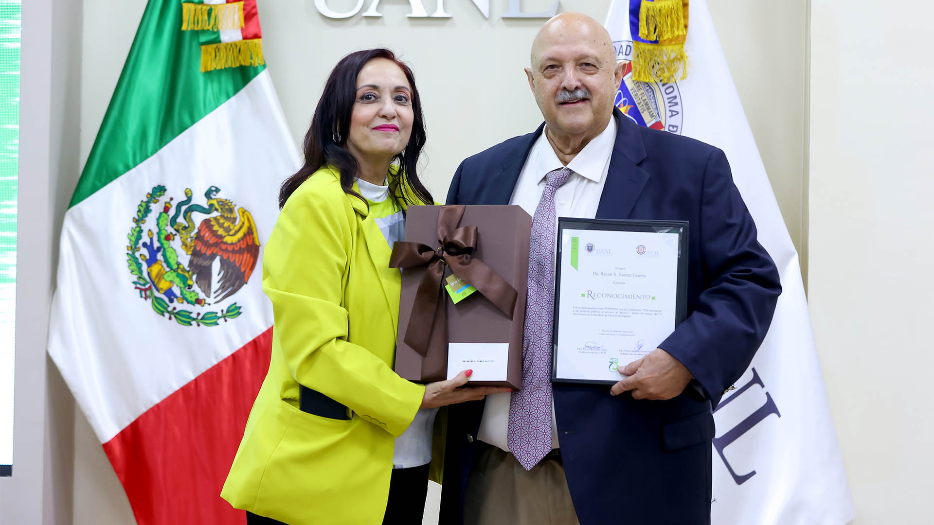 Promueve Reyes Tamez ejercicio profesional al servicio del bien común