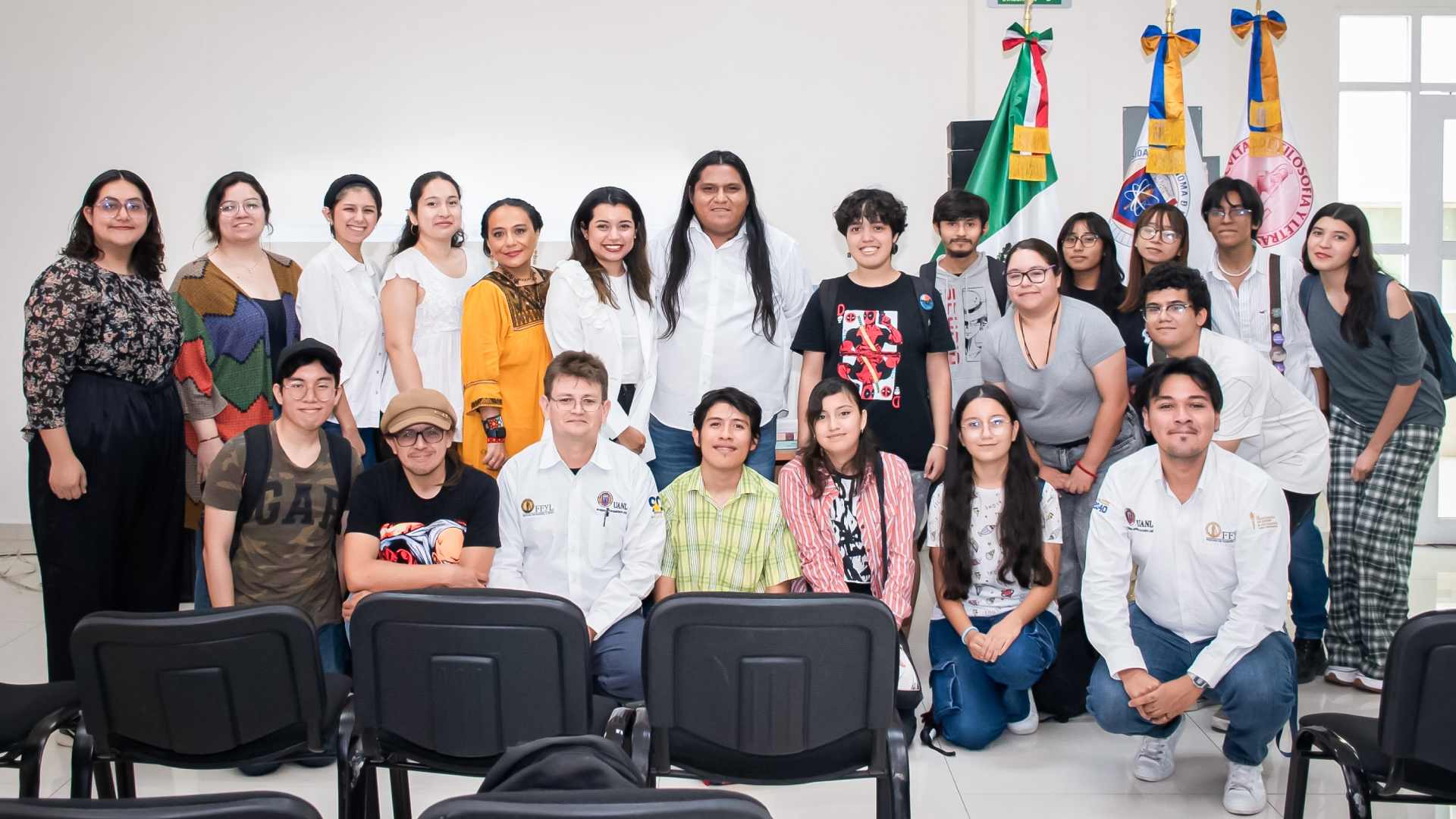 Dan fuerza e identidad a las mujeres indígenas en lectura de poesía