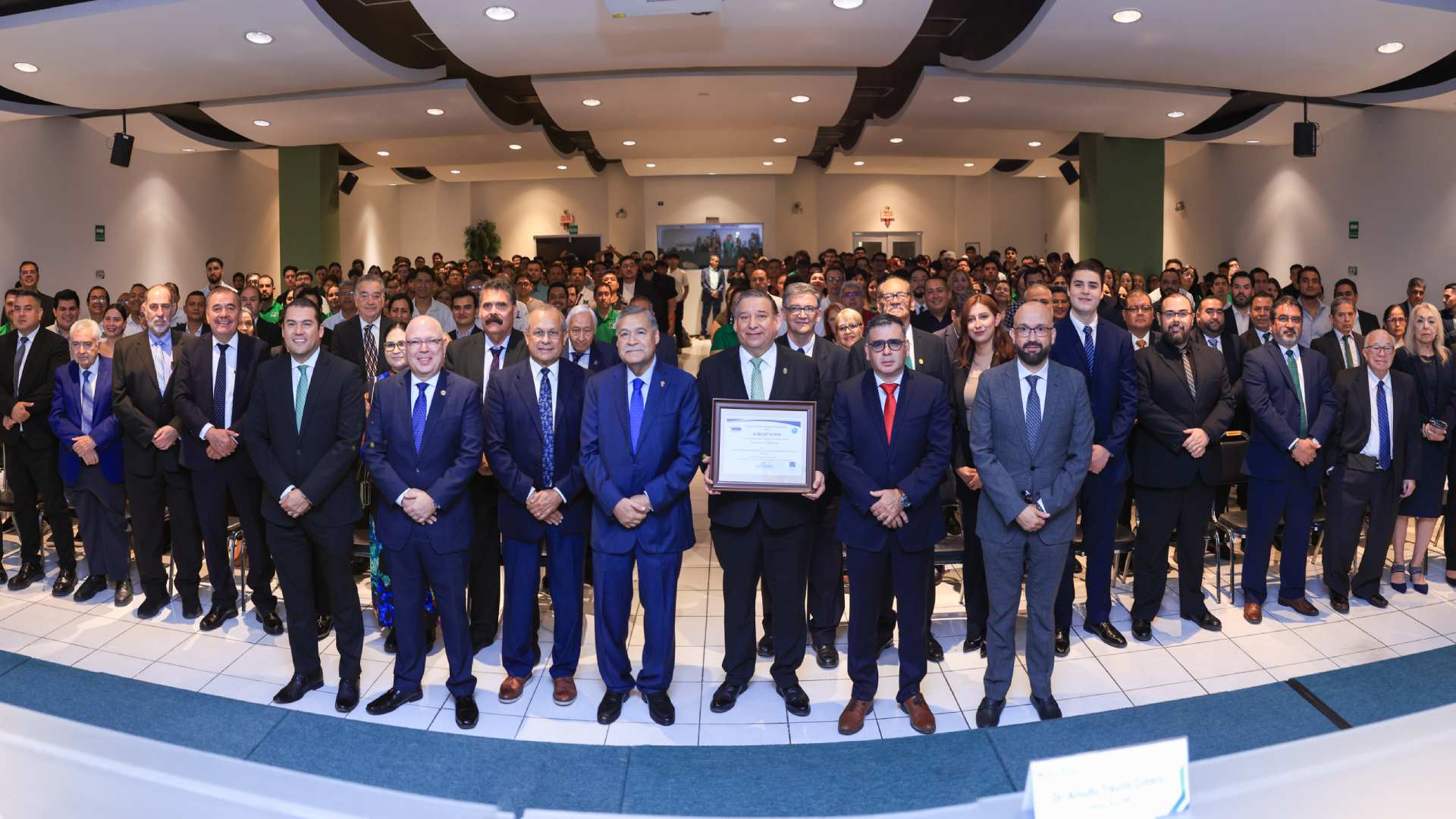 Acreditan programa de Ingeniería Mecatrónica