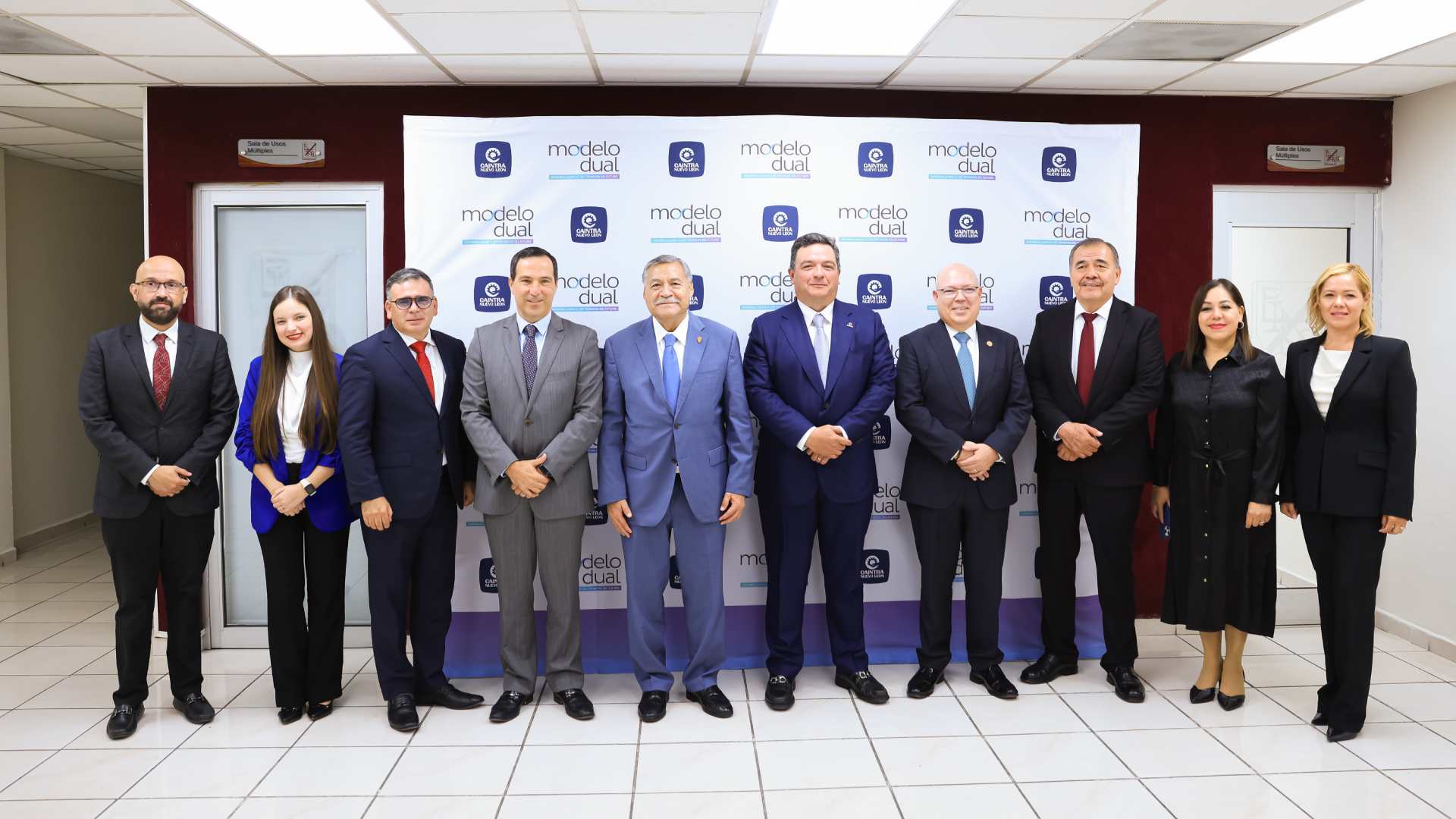 Impulsará UANL y CAINTRA la educación dual en Nuevo Léon