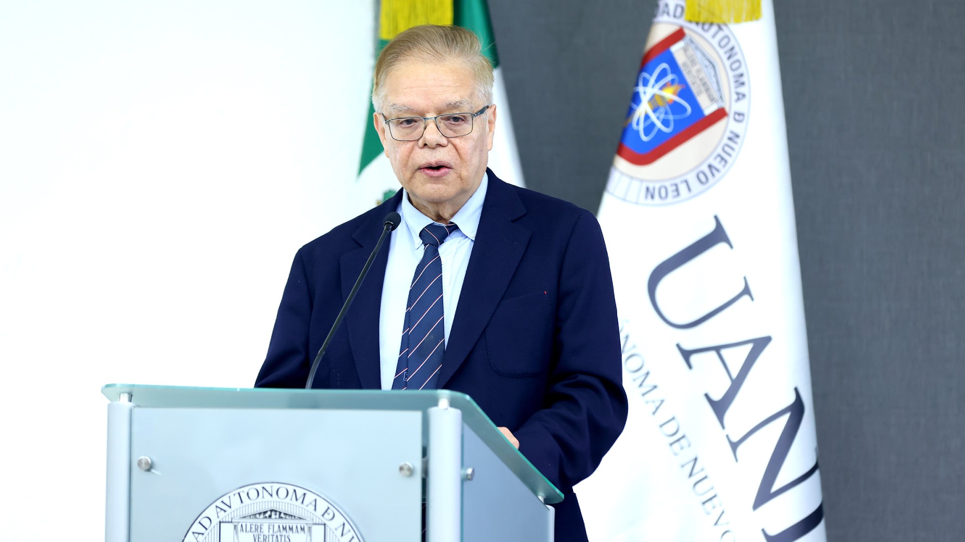 Firma UANL acuerdo de evaluación del nivel medio superior con CIEES