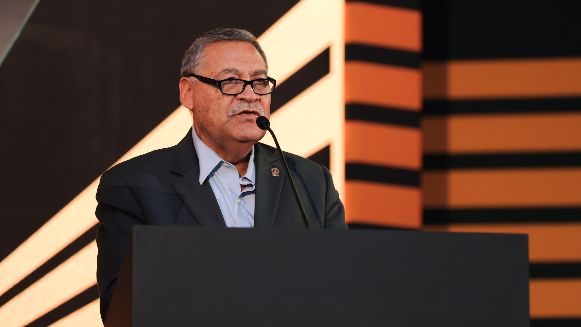 Mantienen UANL y Fundación Tigres colaboración en beneficio de los estudiantes