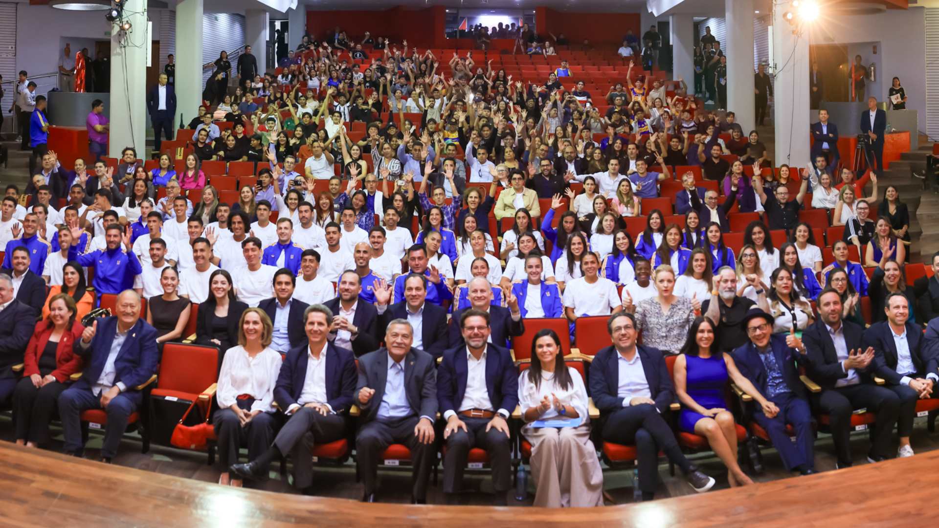 Mantienen UANL y Fundación Tigres colaboración en beneficio de los estudiantes