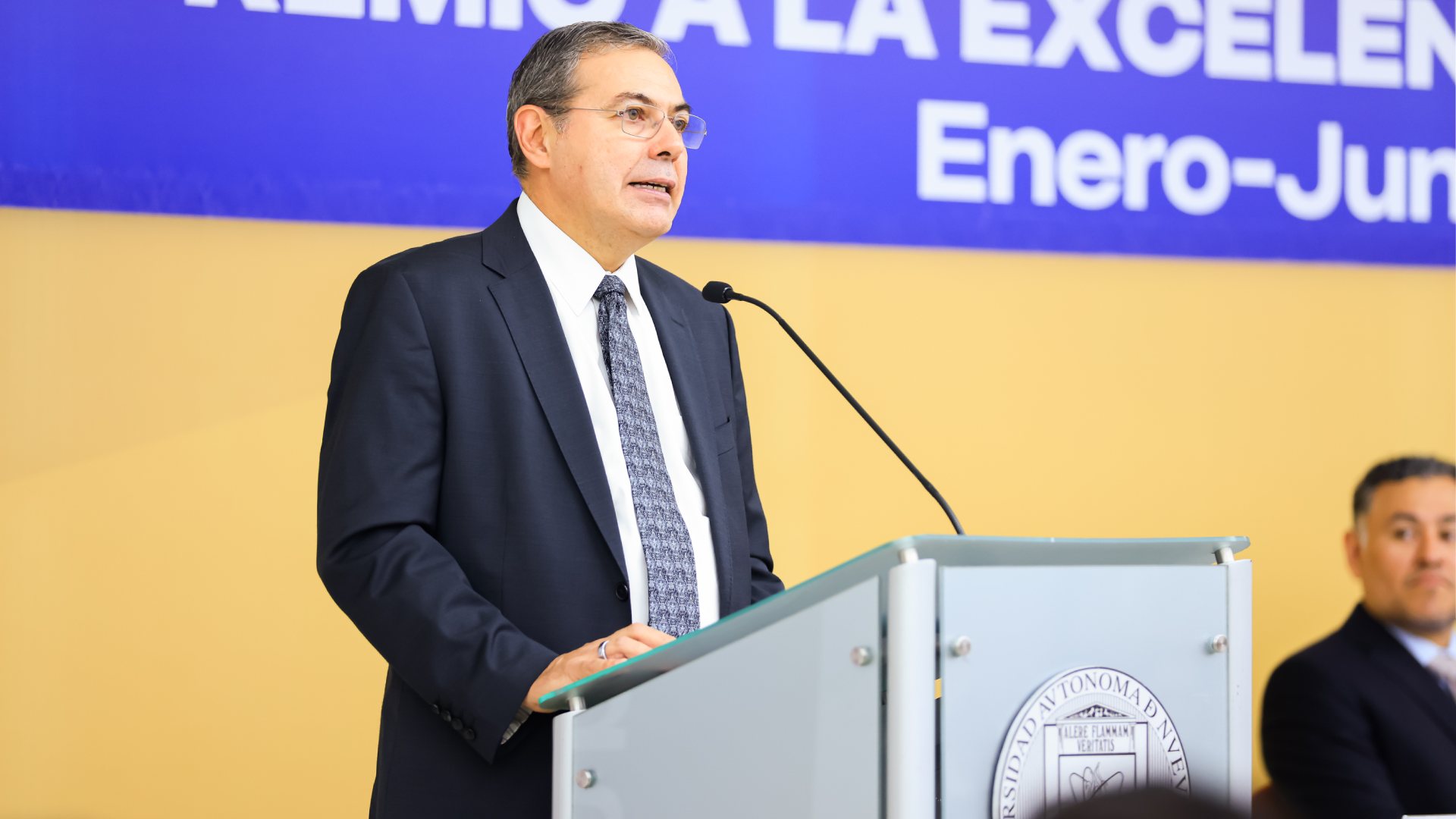 Otorgan Ternium y UANL Premio a la Excelencia