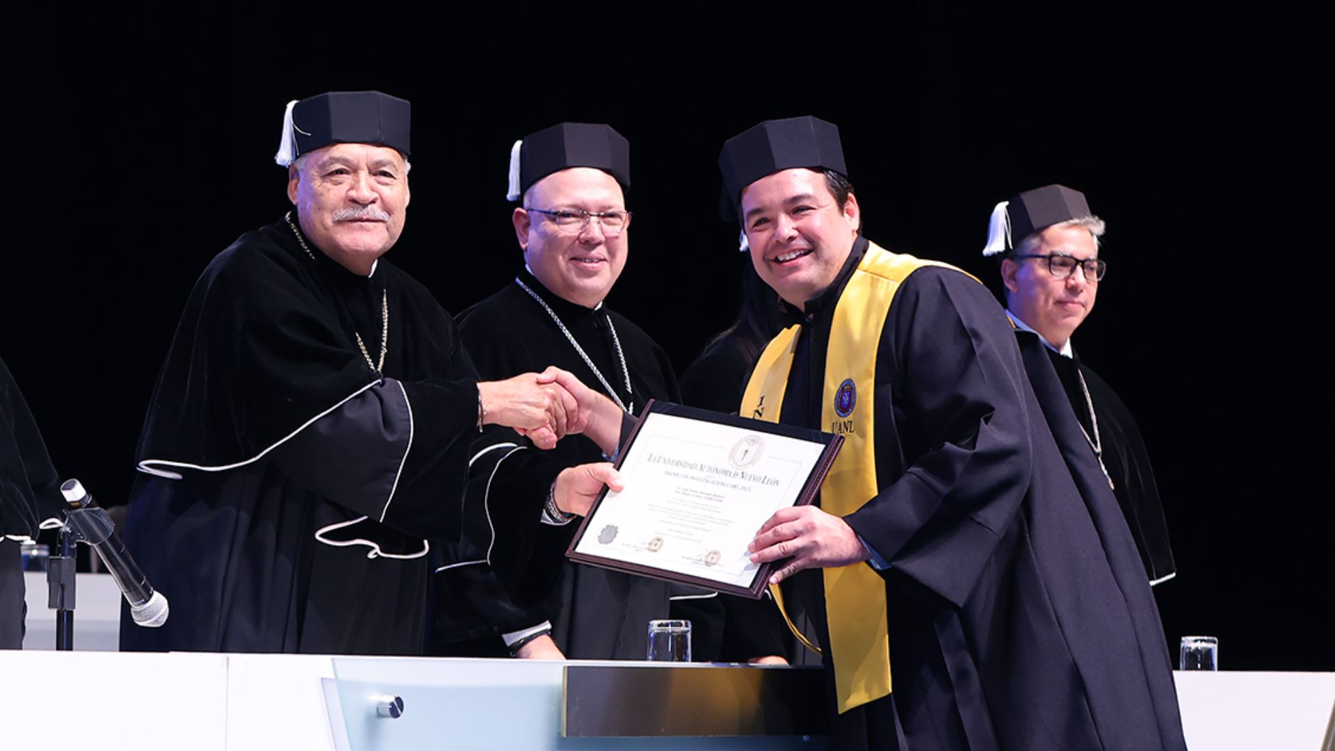 Reconoce UANL avances en ciencia y tecnología con el Premio de Investigación 2025