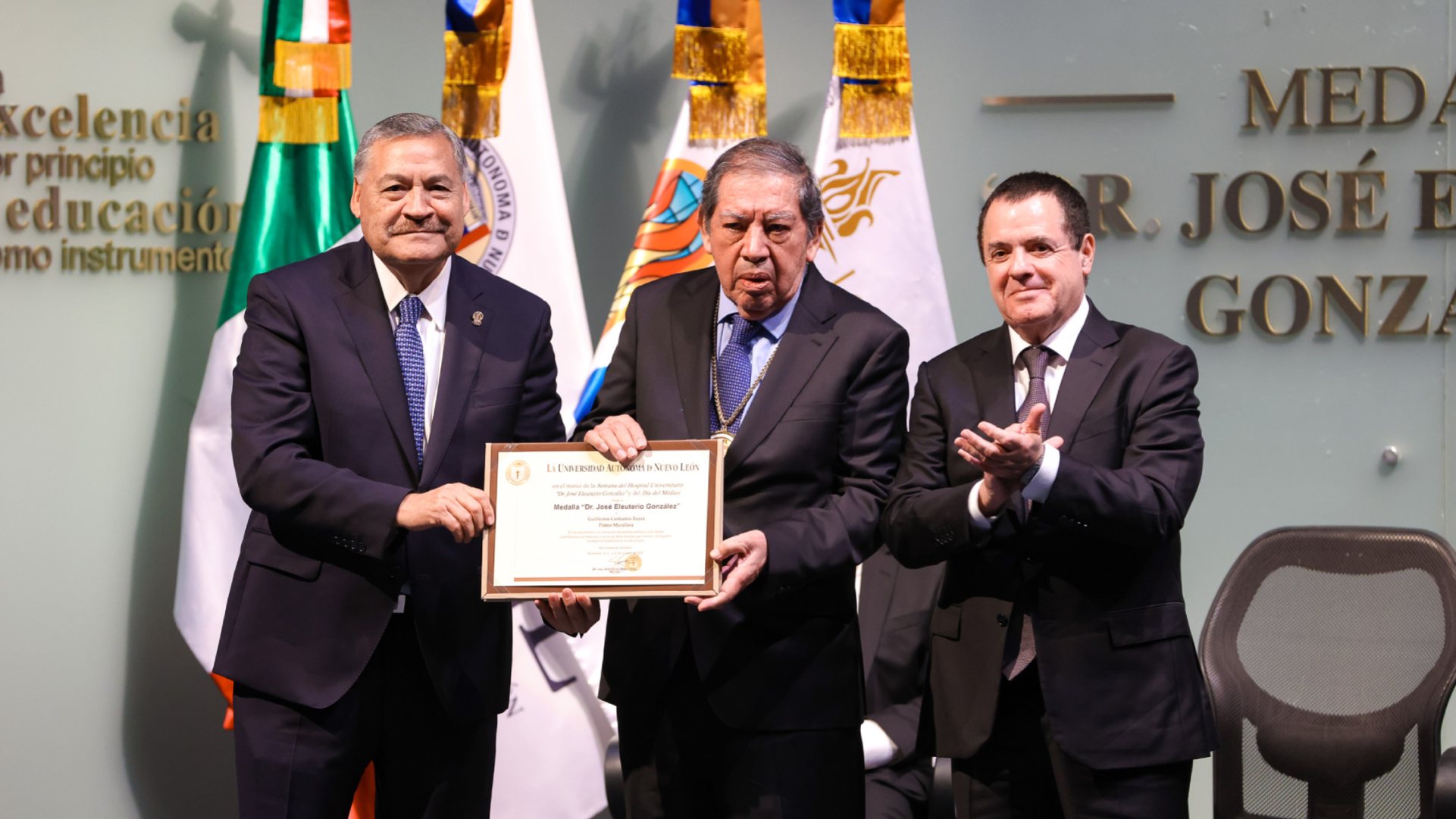 Distinguen logros en la medicina, docencia y arte con la medalla “Dr. José Eleuterio González”