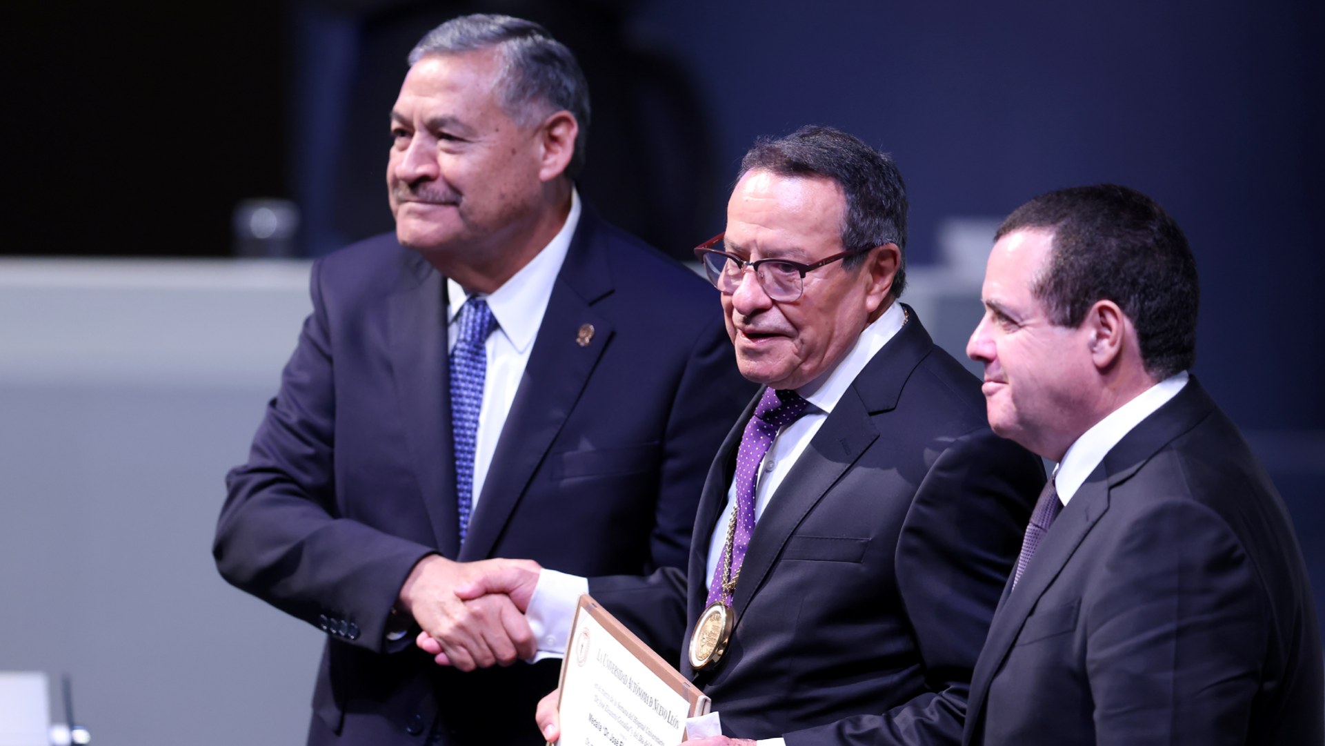 Distinguen logros en la medicina, docencia y arte con la medalla “Dr. José Eleuterio González”