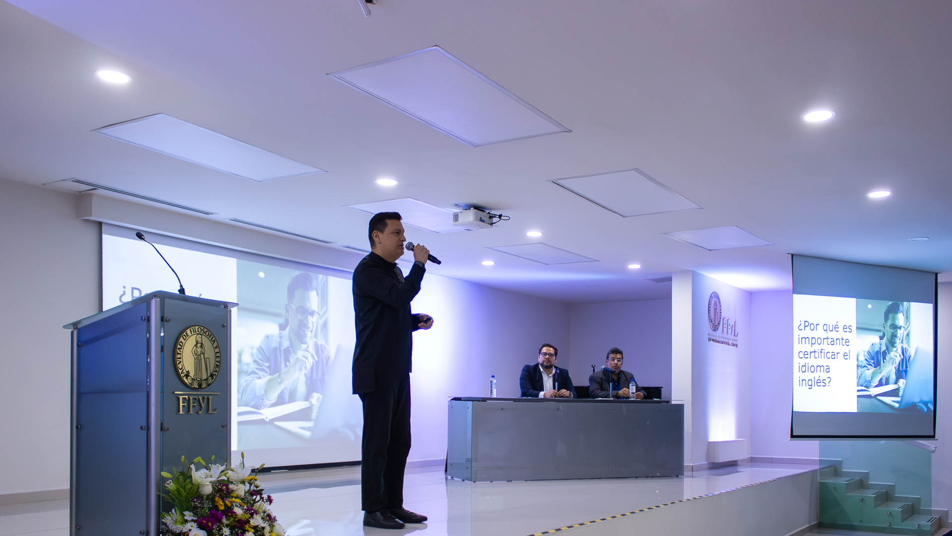 Facultad de Filosofía y Letras celebra 75 años