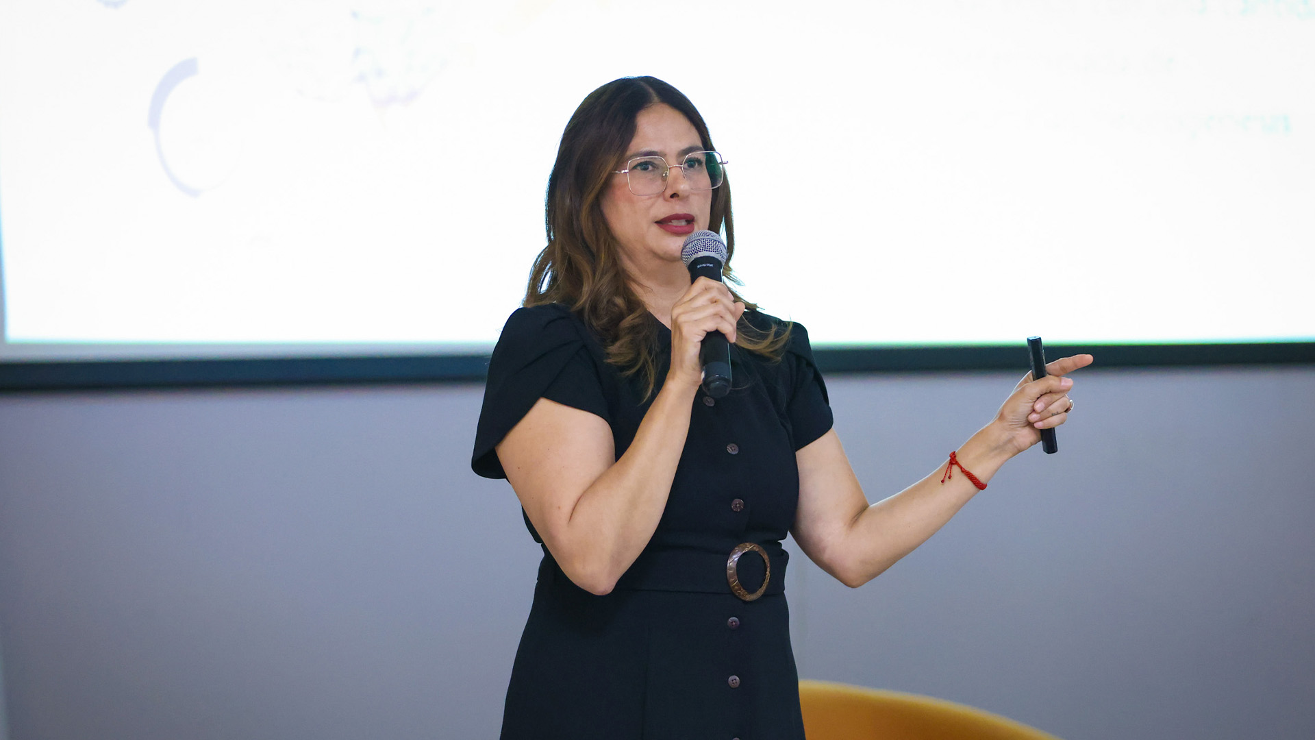 Hacia nuevos aprendizajes: 2ª. Jornada de Innovación Educativa