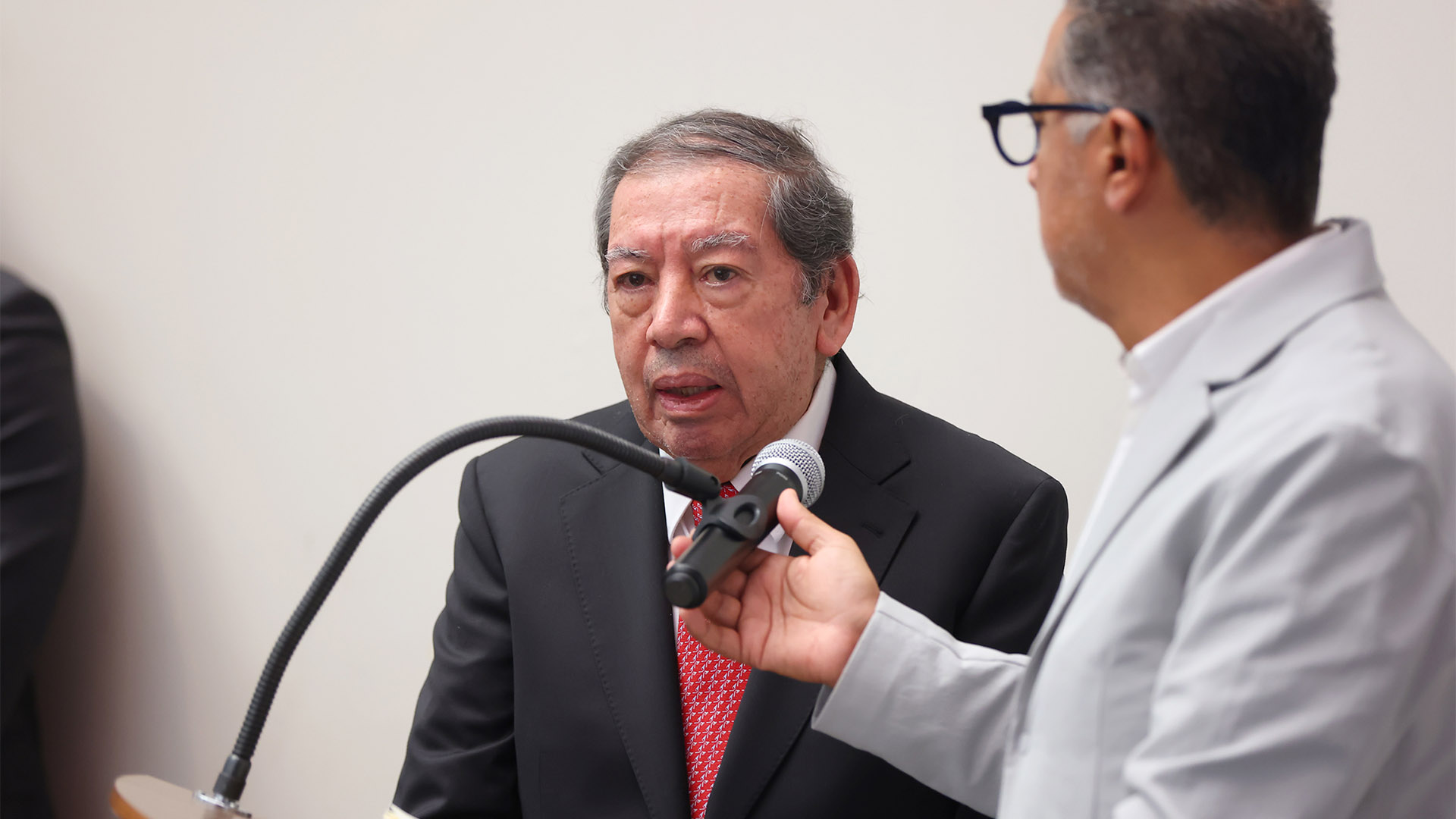Rinden homenaje a los rostros de la medicina