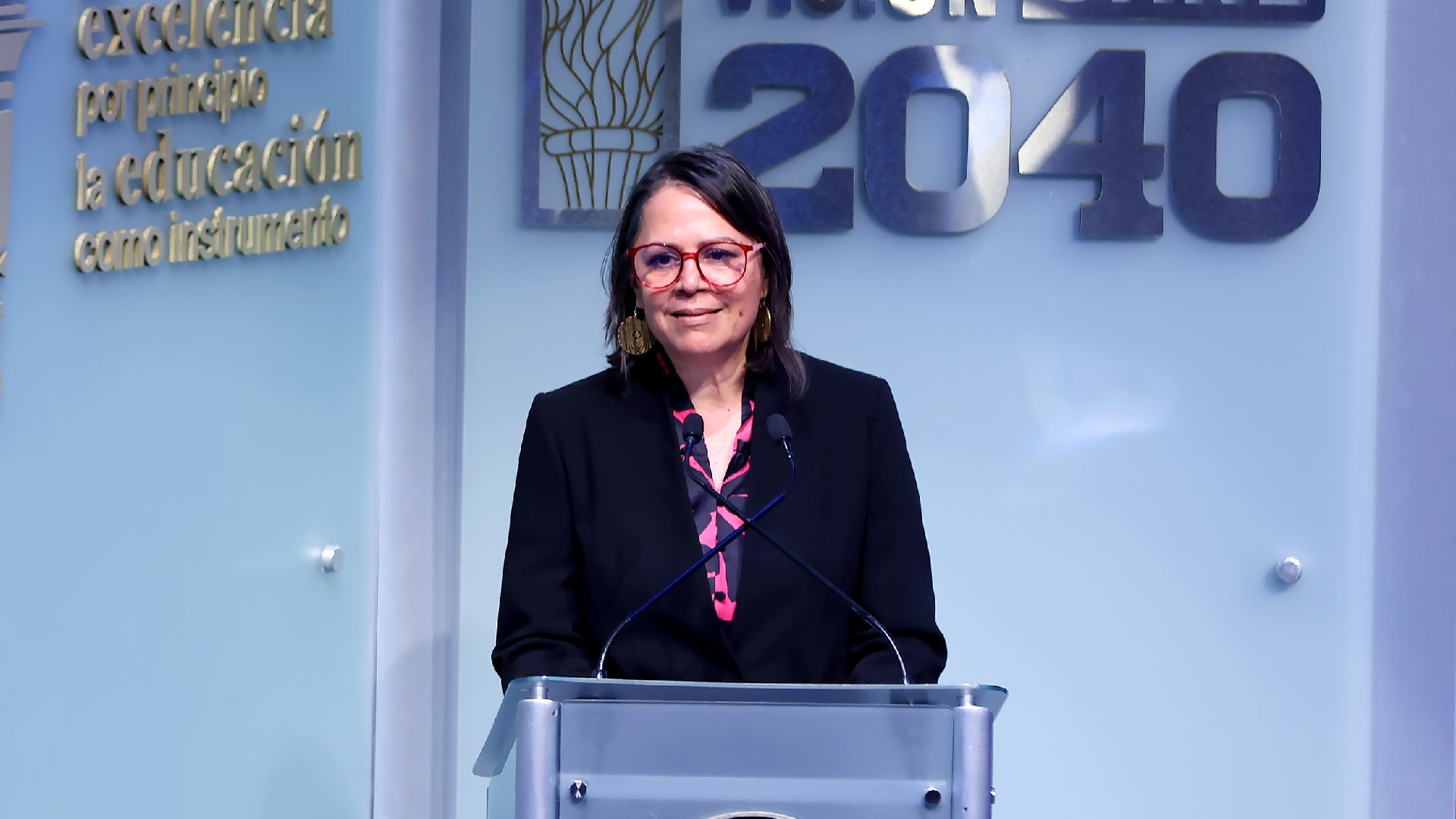 Destacan egresados de la UANL en el Premio Ceneval 2024
