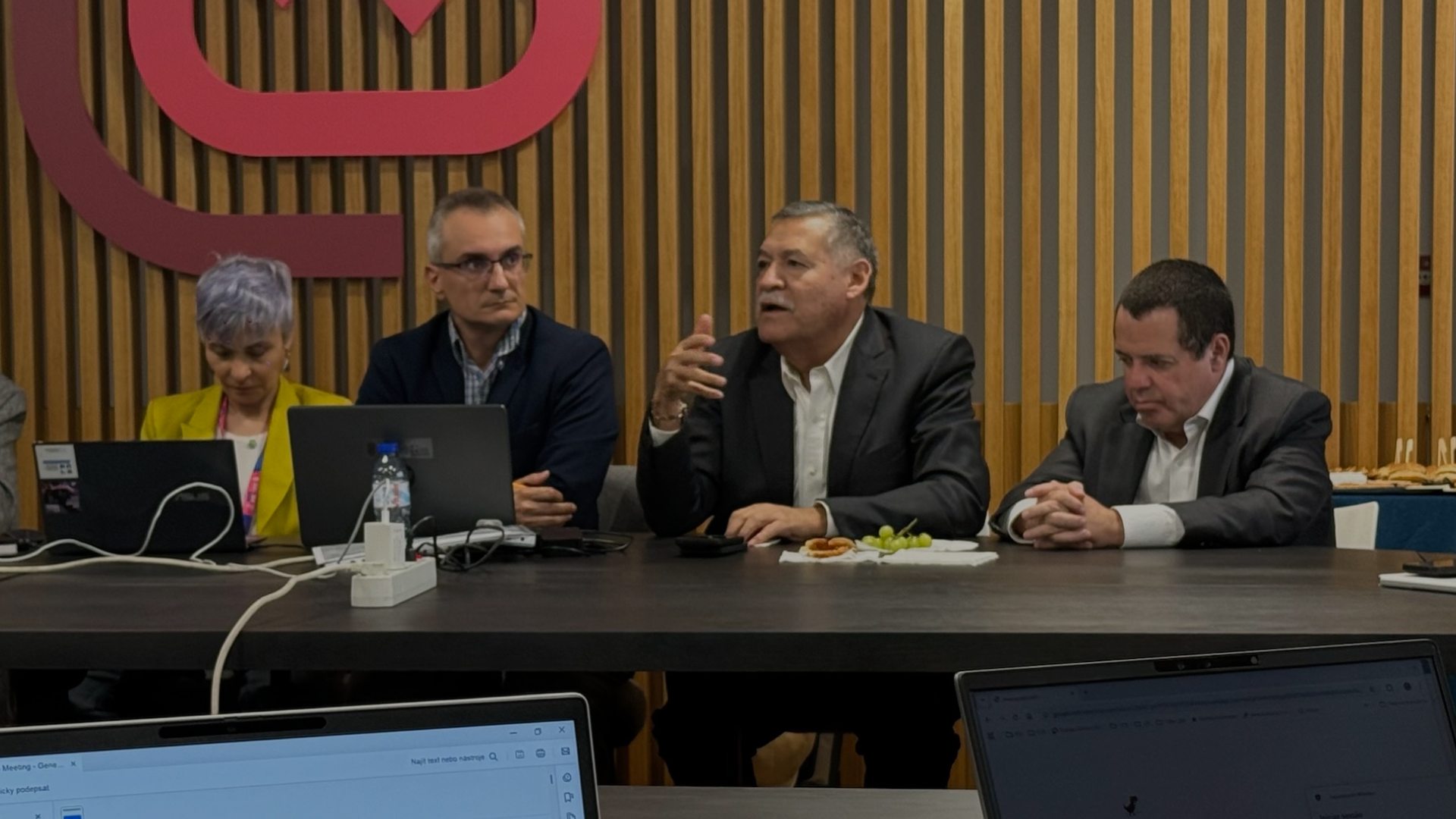 Amplía UANL vínculos con universidades europeas