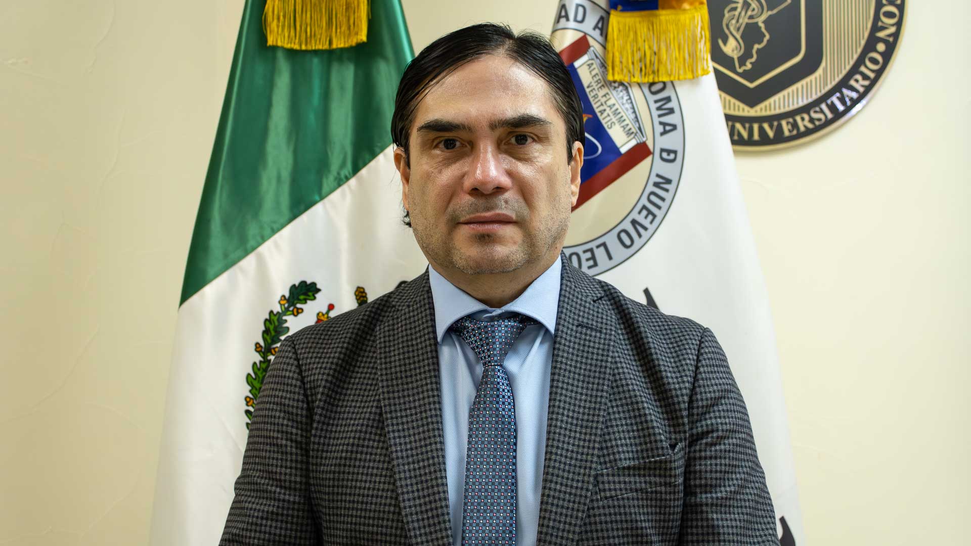 Apoya HU a pacientes con cáncer de mama con reconstrucción de seno
