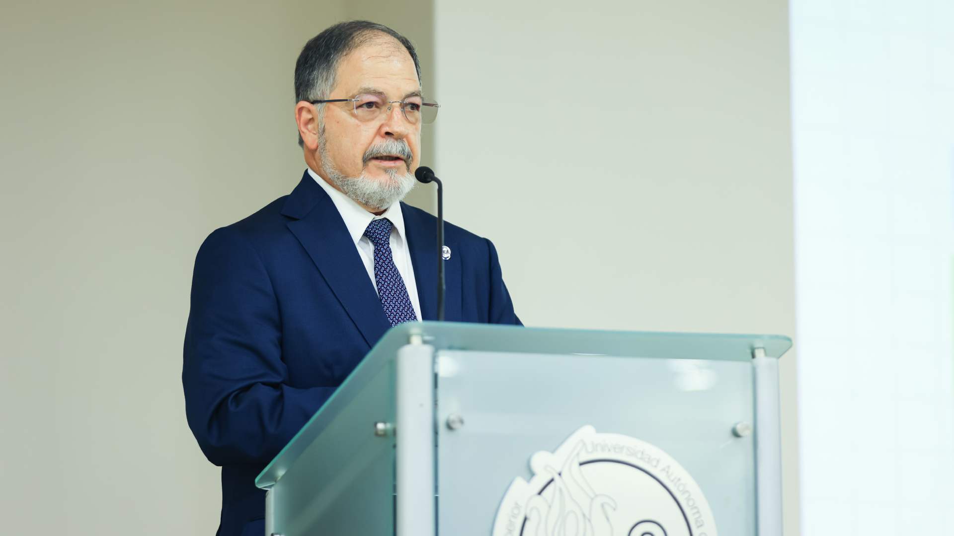Guillermo Elizondo Riojas Director de Investigación de la UANL