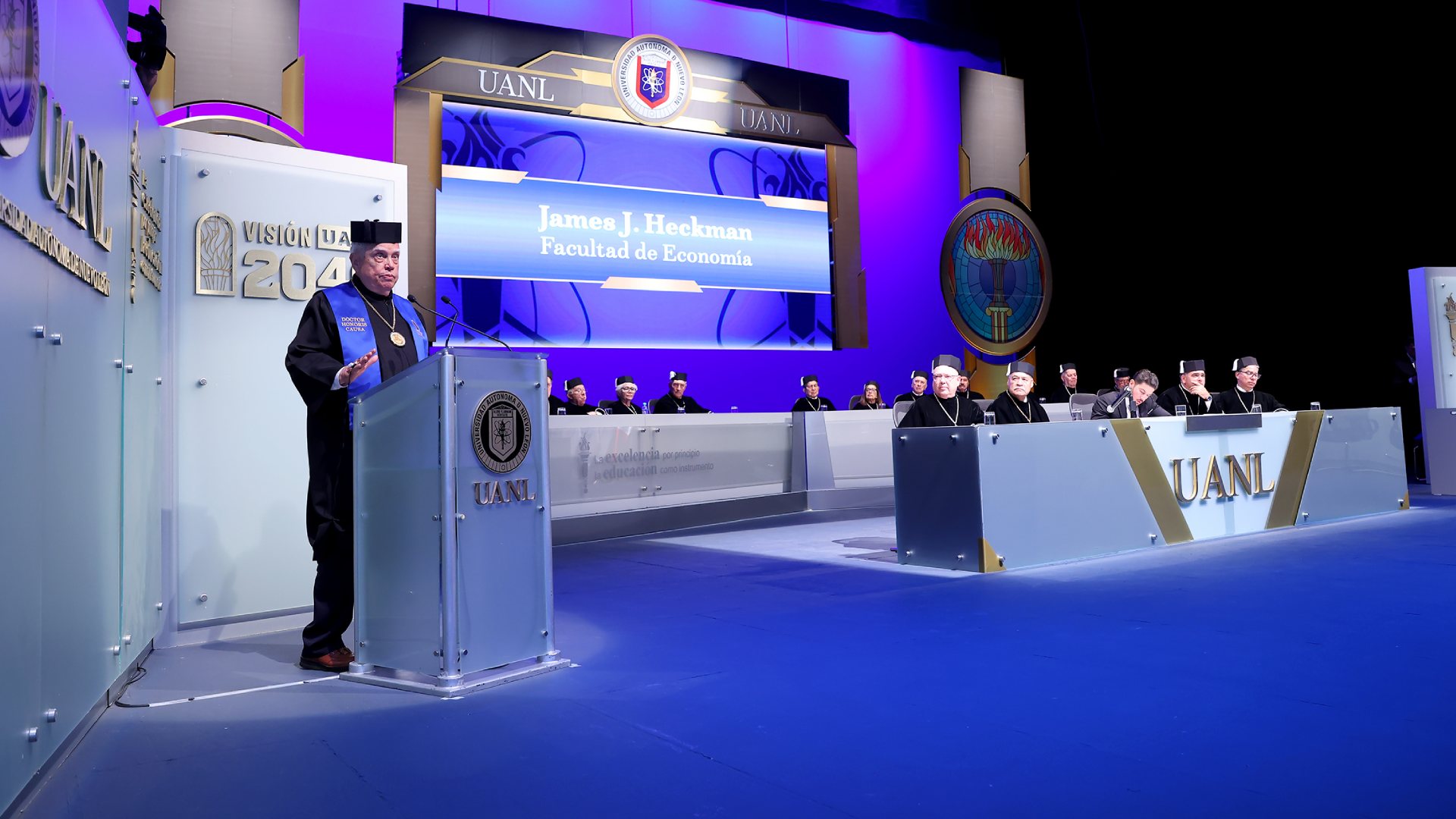 Reconoce UANL aportes de James Heckman a la economía de la educación