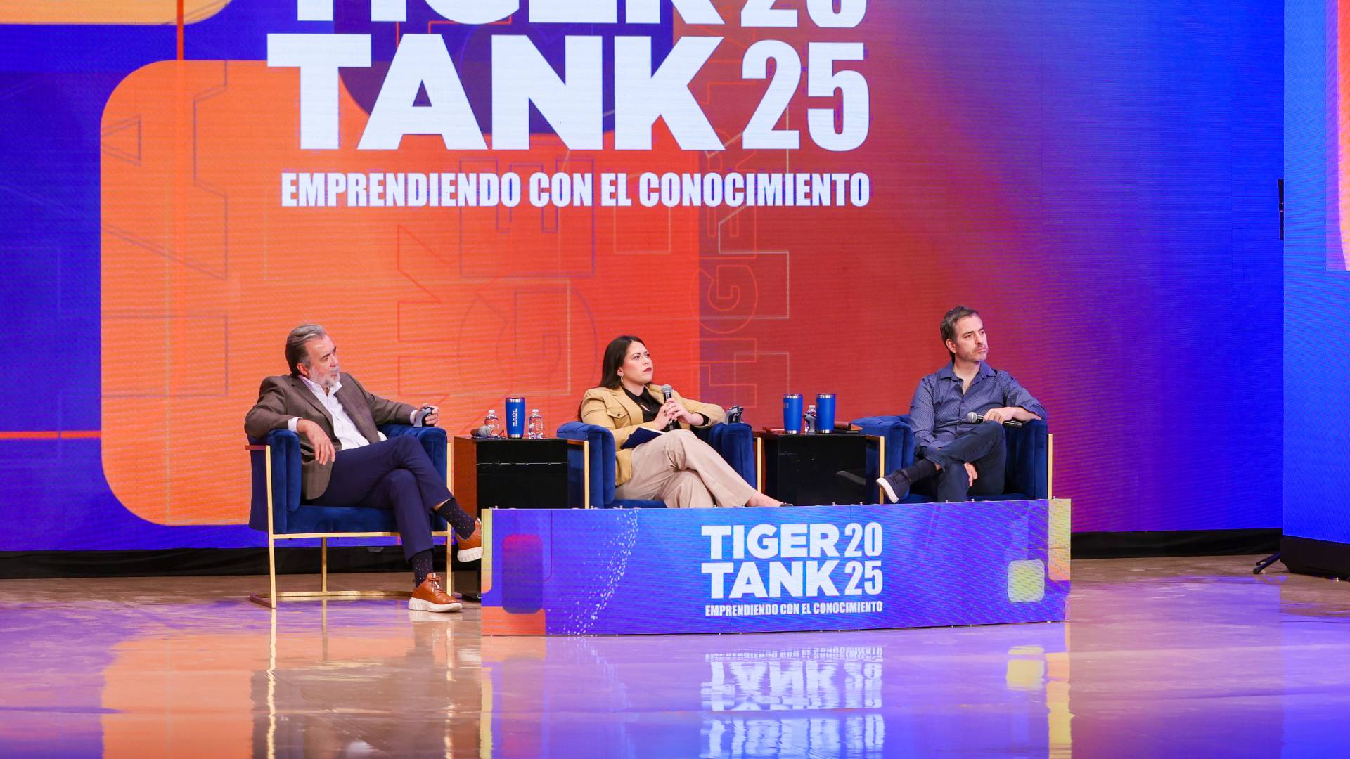 Reconoce UANL ideas emprendedoras en el Tiger Tank 2025