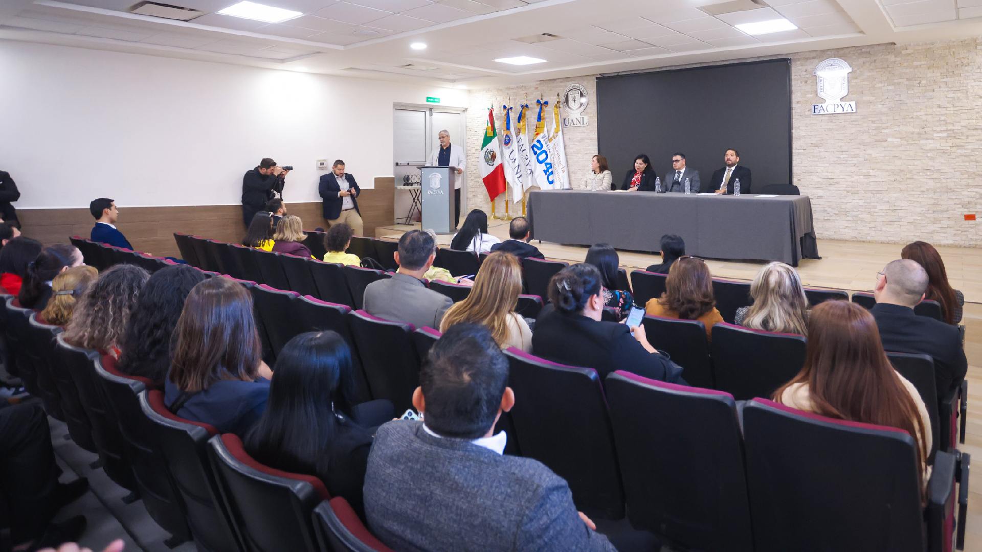 Ponen en perspectiva objetivos del servicio social y voluntariado