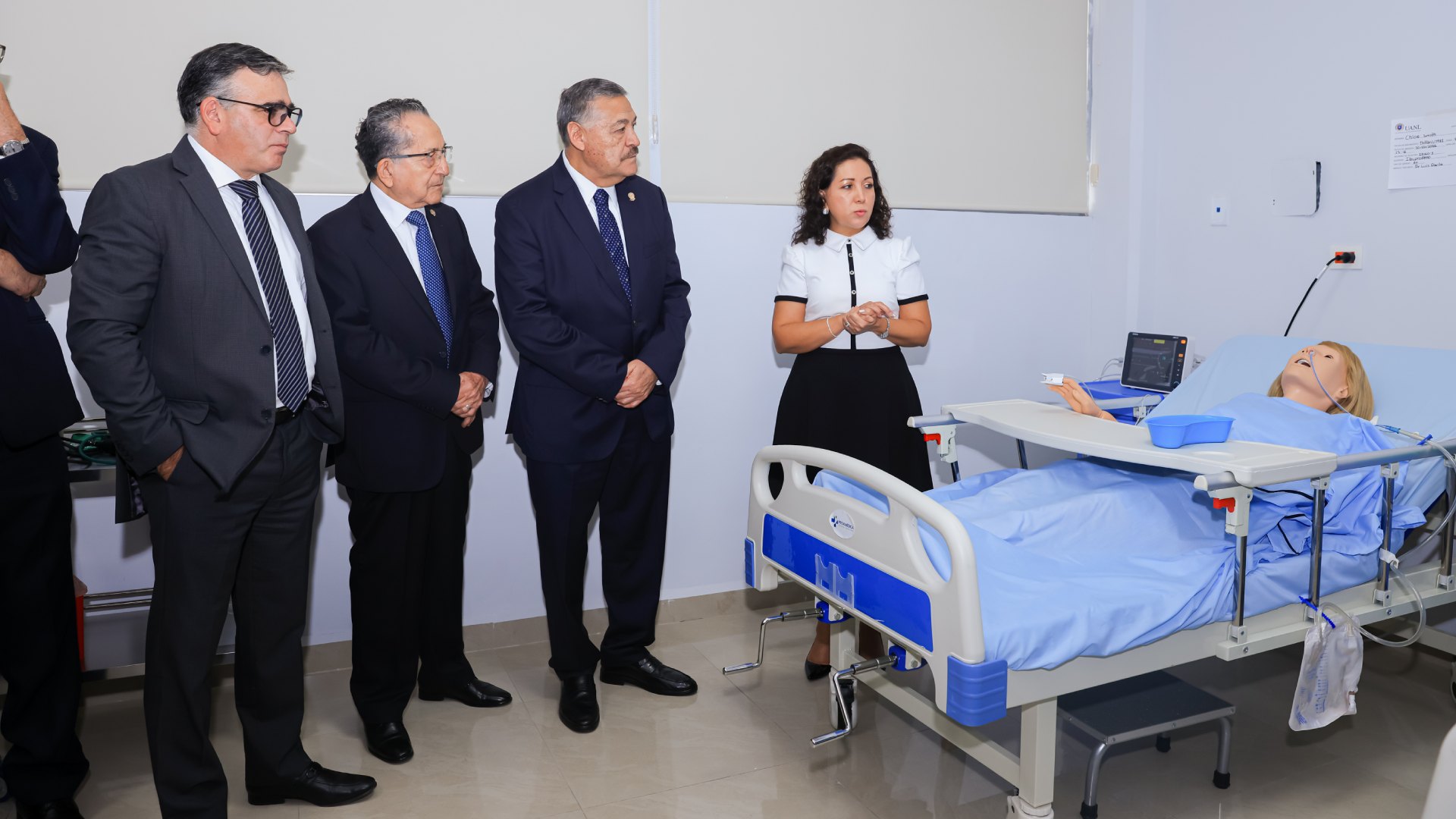 Realidad virtual transforma la enseñanza de la enfermería en la UANL