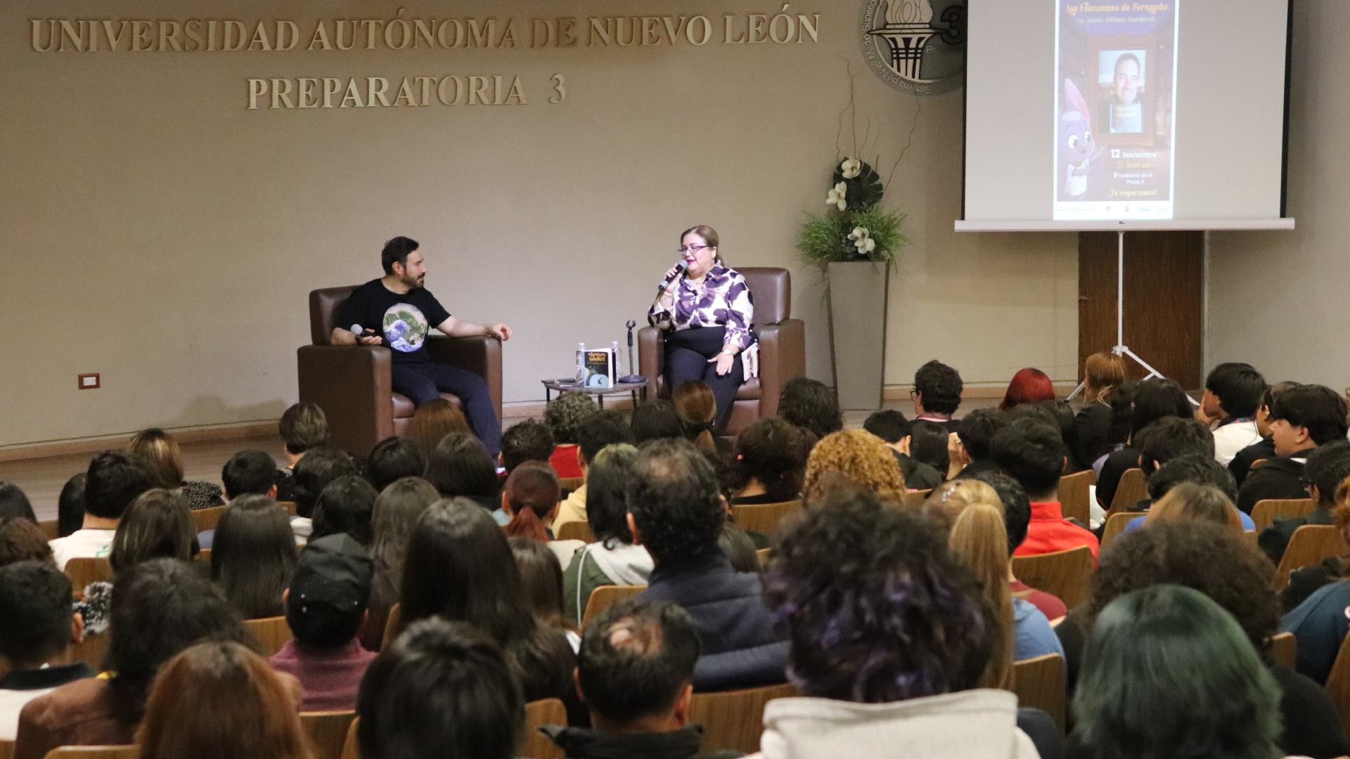 Celebra Jaime Sandoval afición por la lectura en la Preparatoria 3