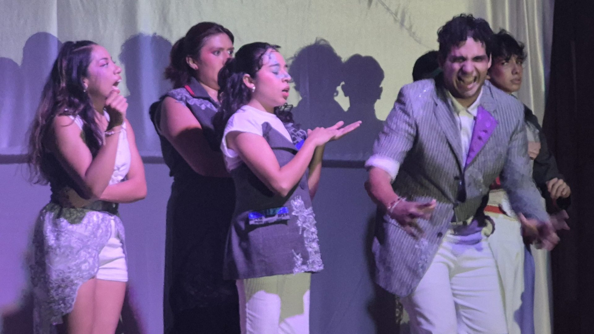 Presente UANL en Feria del Libro de Monclova