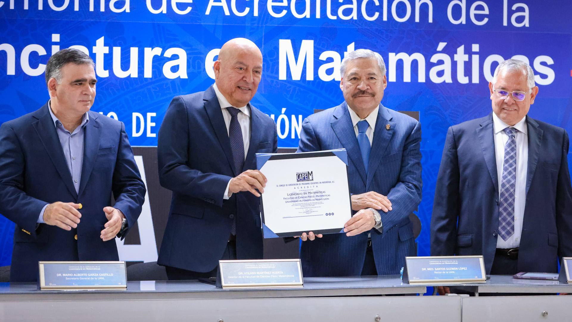 Reacreditan la Licenciatura en Matemáticas