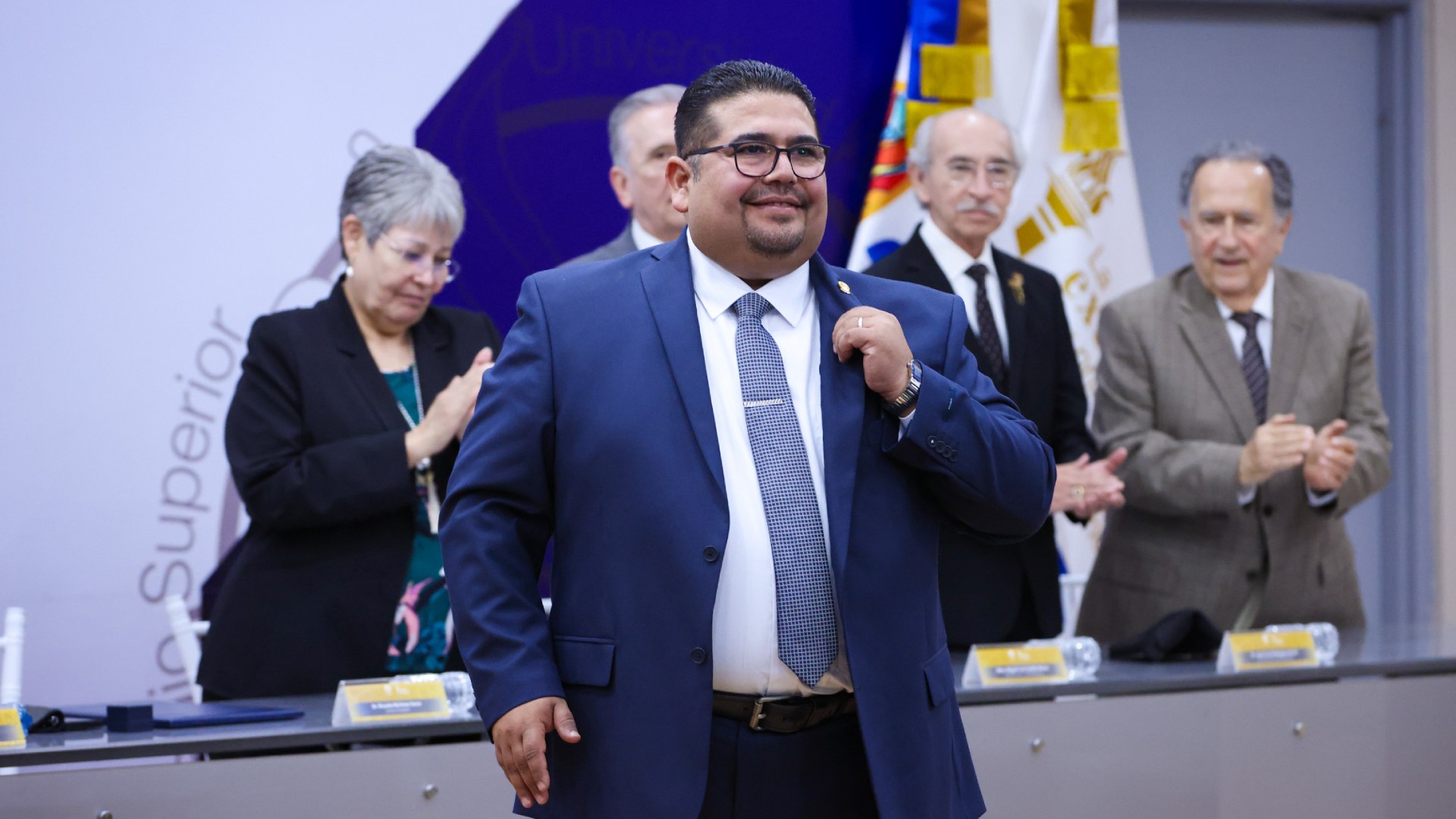 Ratifican a director de Preparatoria 8 para un segundo periodo