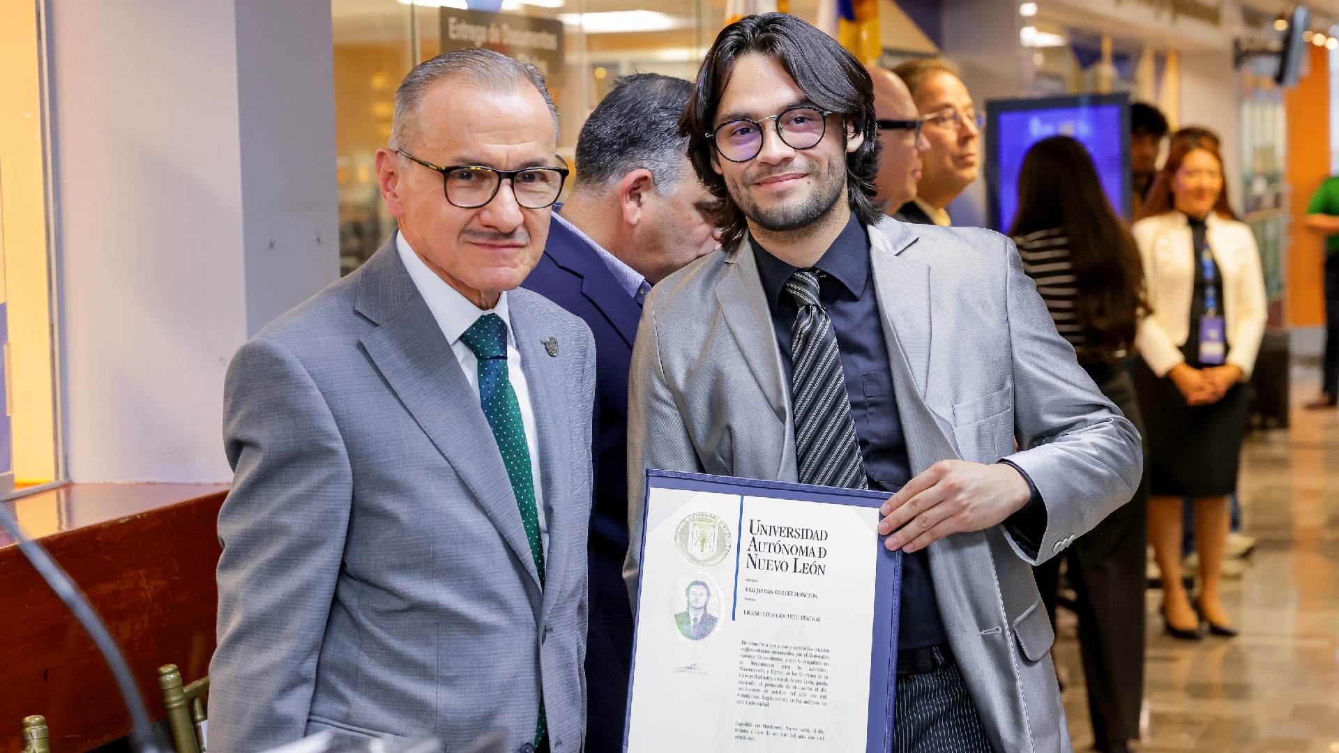 Lanza UANL campaña de titulación para egresados entre 2010 y 2020