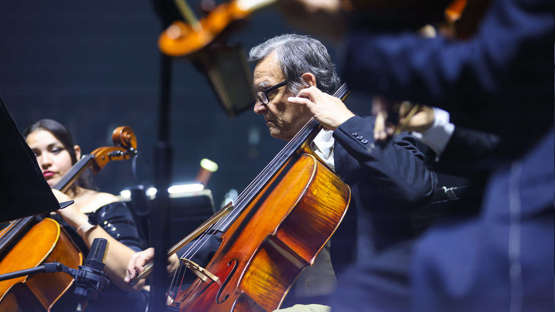 Emociona OSUANL a público de la Arena con sinfonías de Beethoven