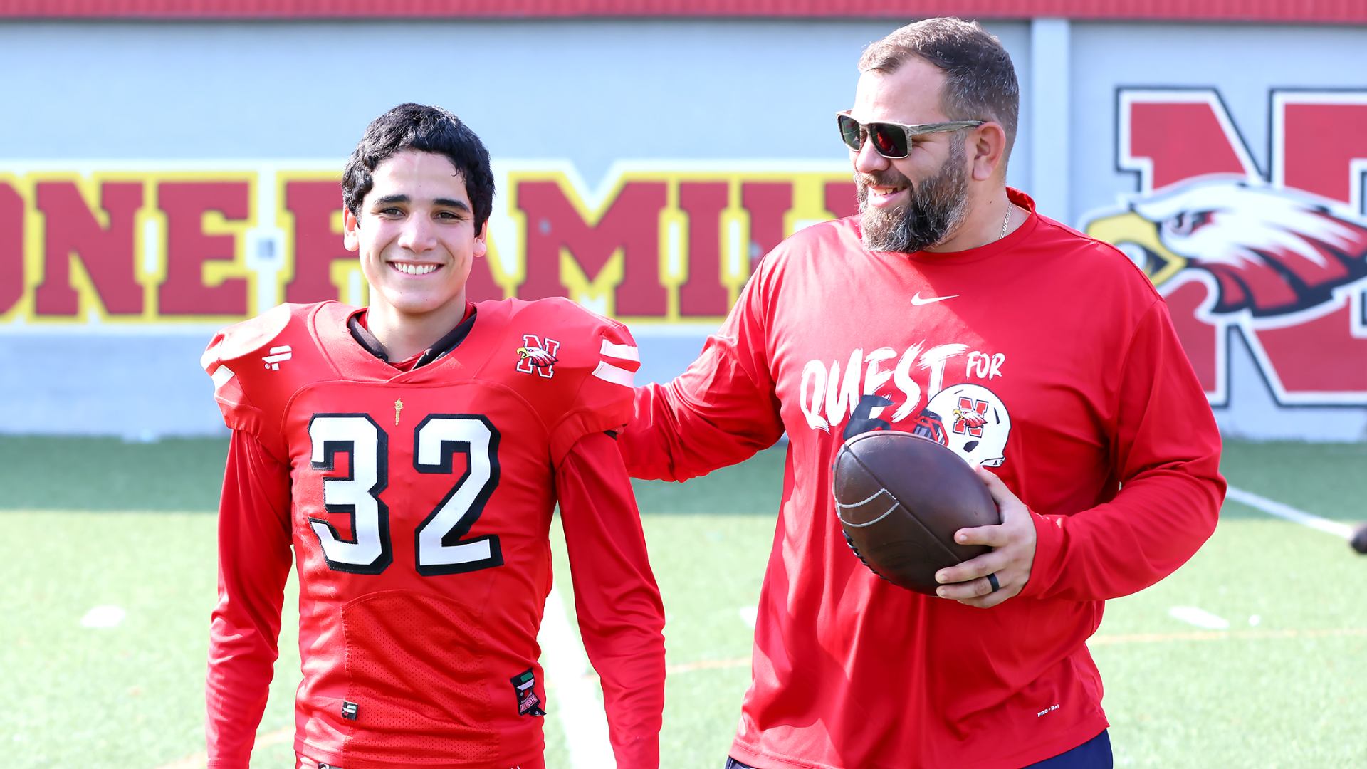 Contribuye Santiago Ramos a mantener jerarquía en futbol americano de la Prepa 9