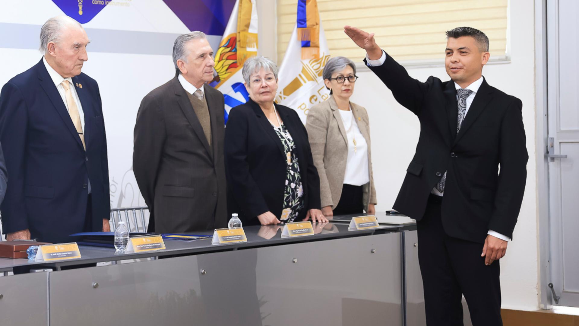 Director de Preparatoria 5 traza ruta hacia la excelencia académica