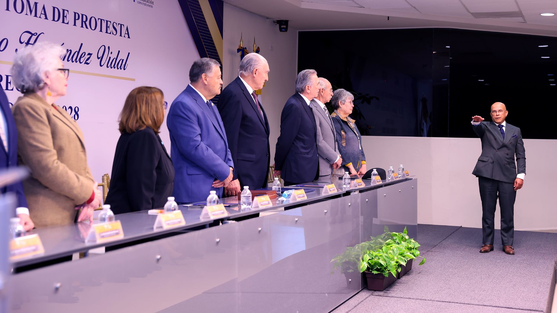 Gustavo Hernández asume dirección de FMVZ, periodo 2025-2028