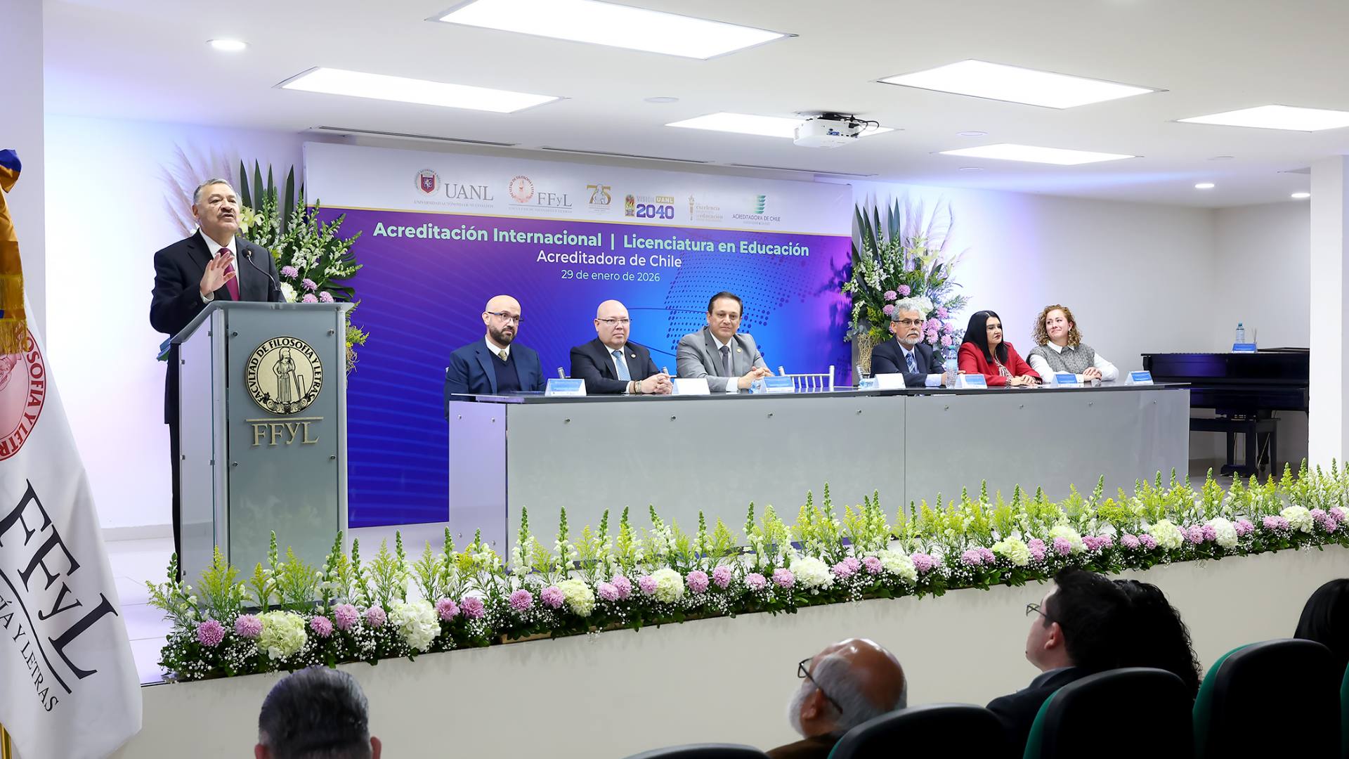 Licenciatura en Educación de la FFYL recibe acreditación internacional