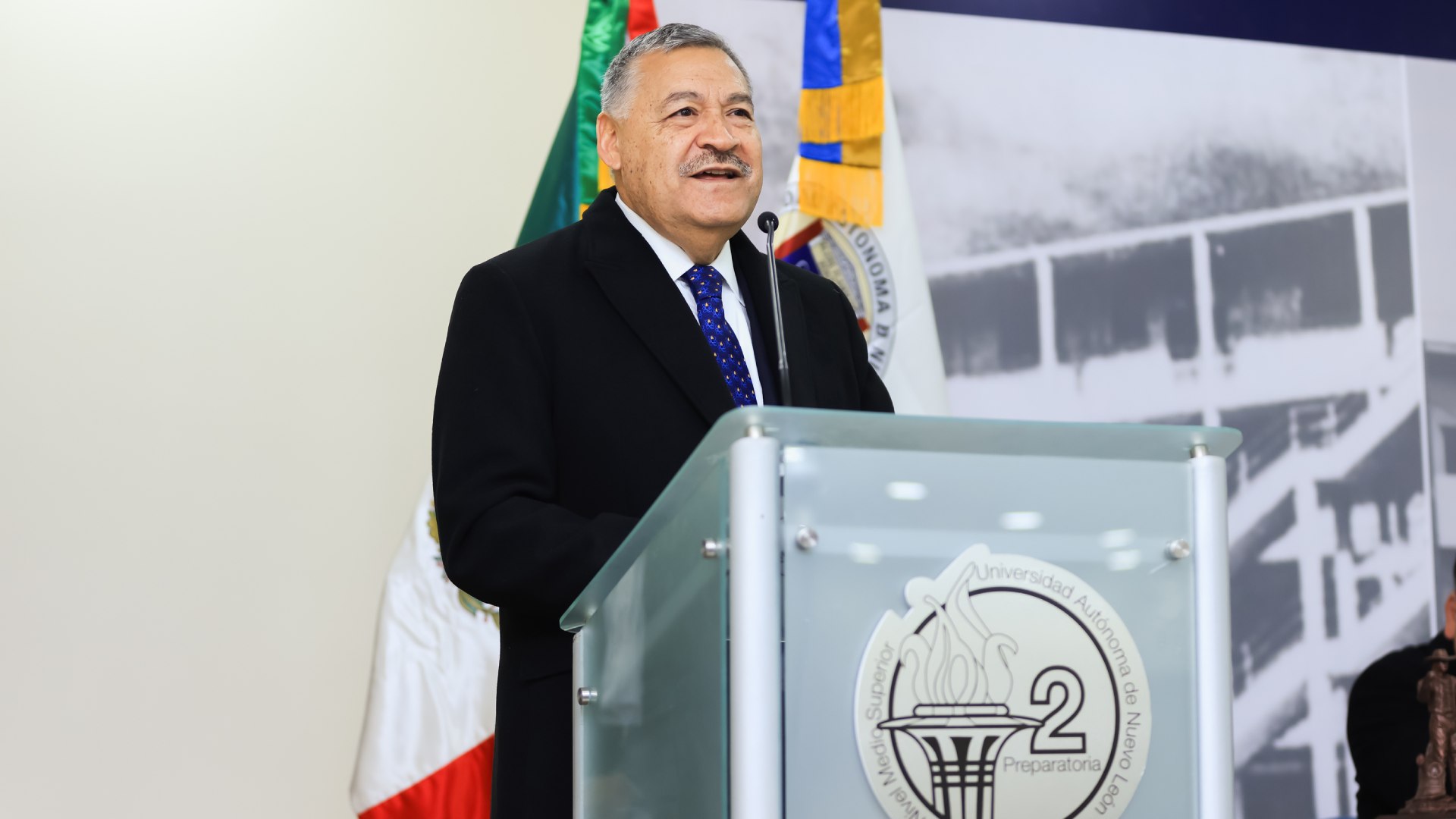 Celebra Preparatoria 2 su 70 aniversario