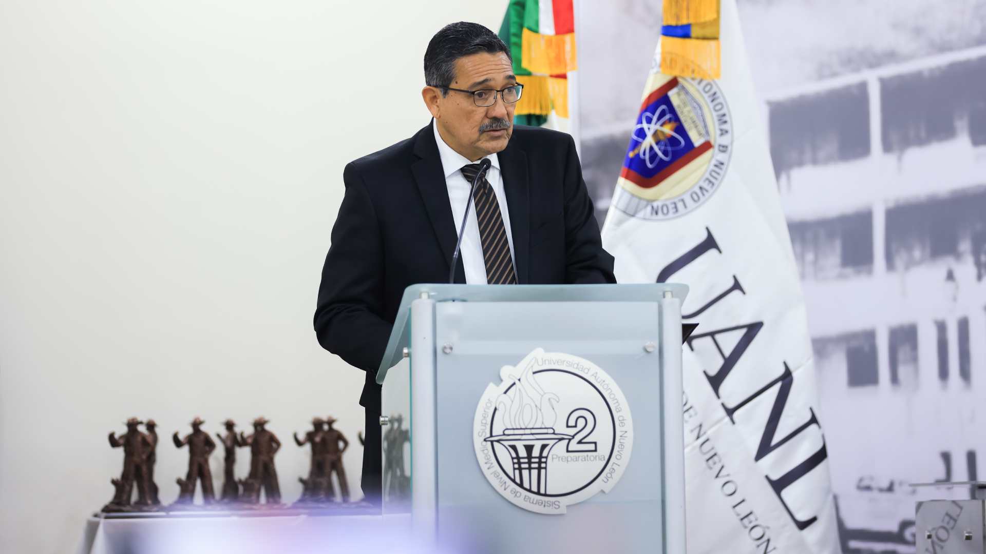 Celebra Preparatoria 2 su 70 aniversario