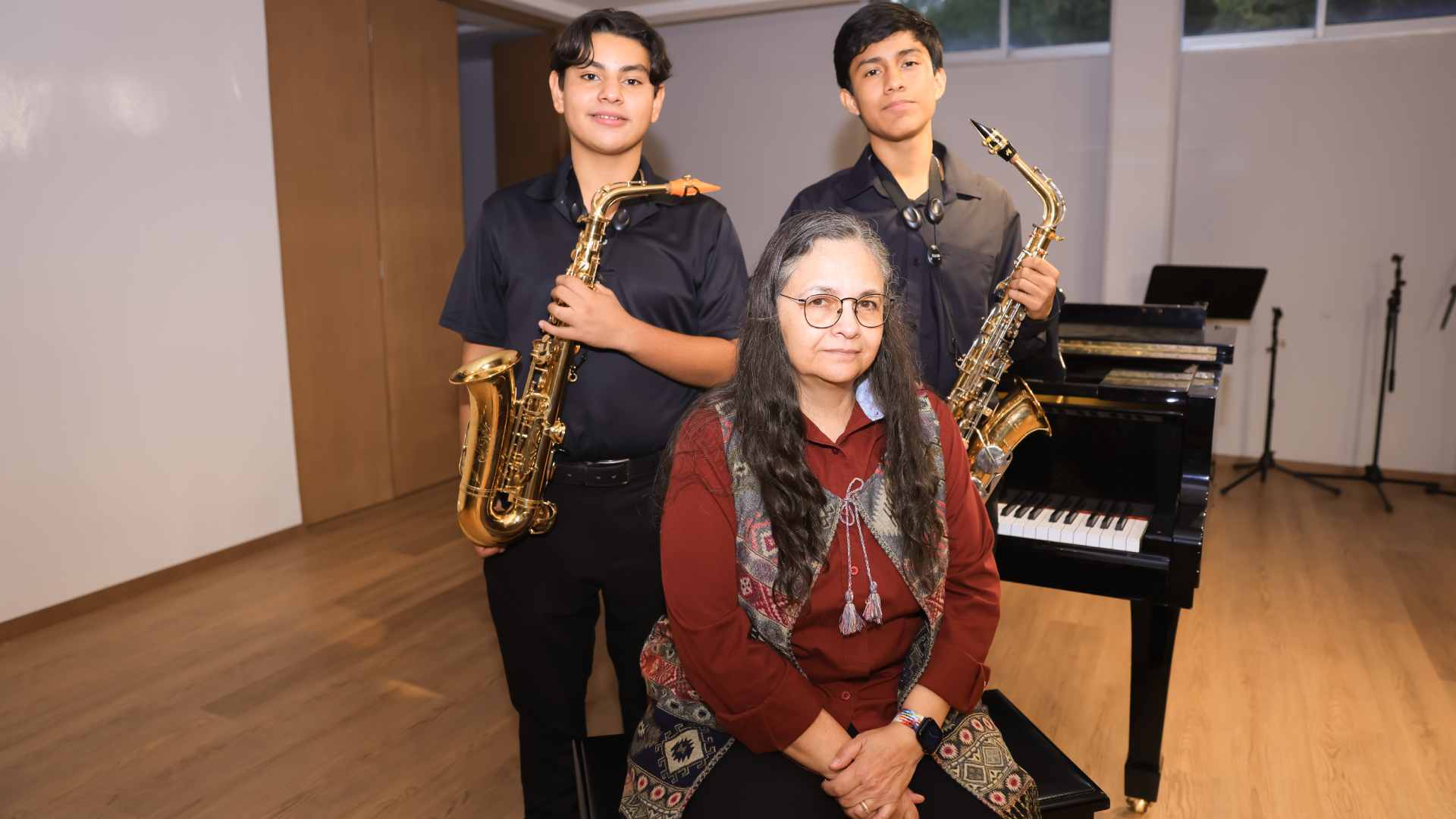 Comparten triunfo en concurso nacional de saxofón