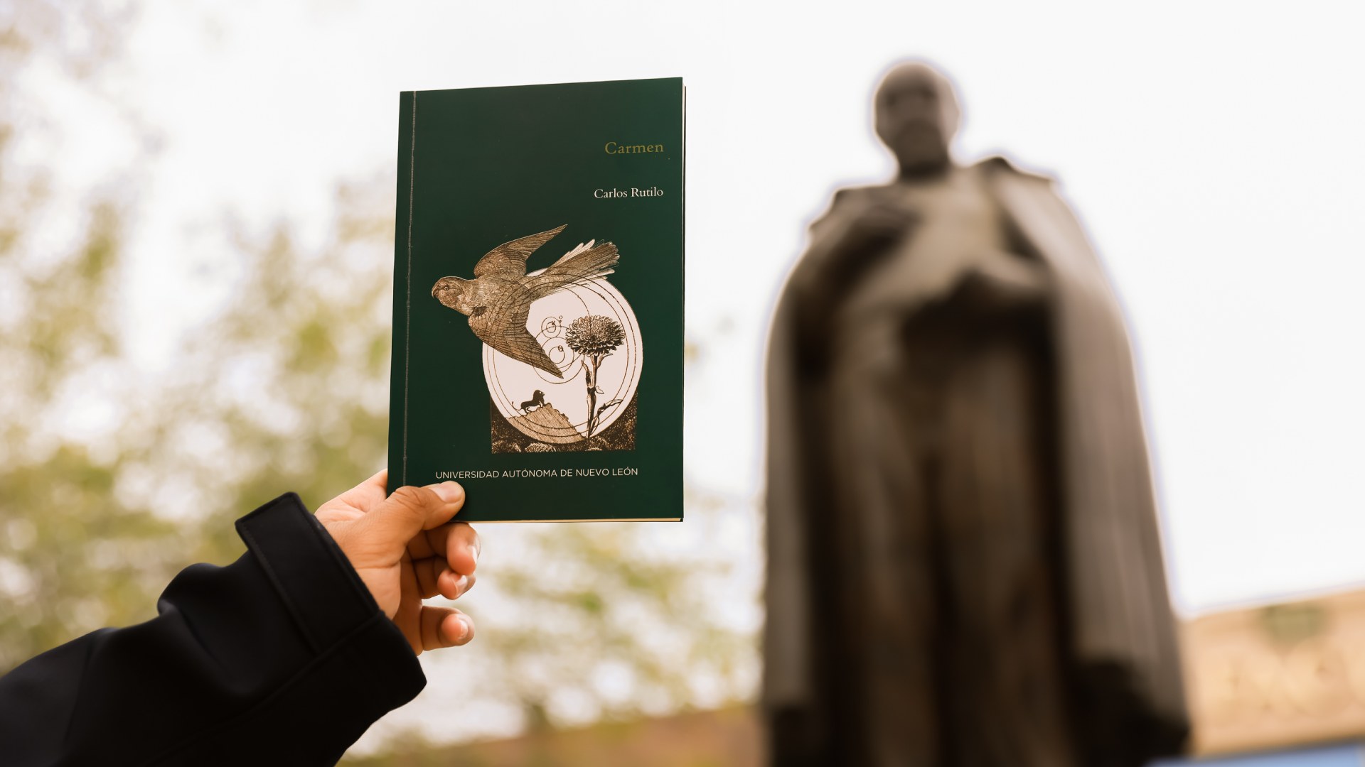 La lengua materna es la casa