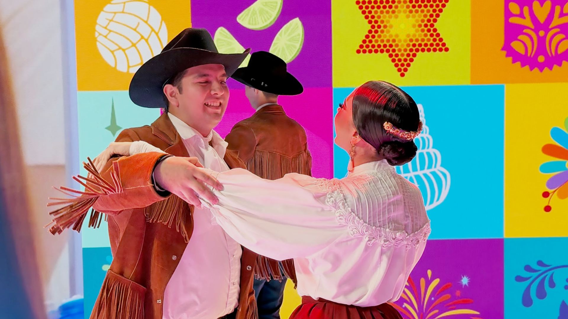 Enaltece Universidad la cultura regional en feria mundial de turismo